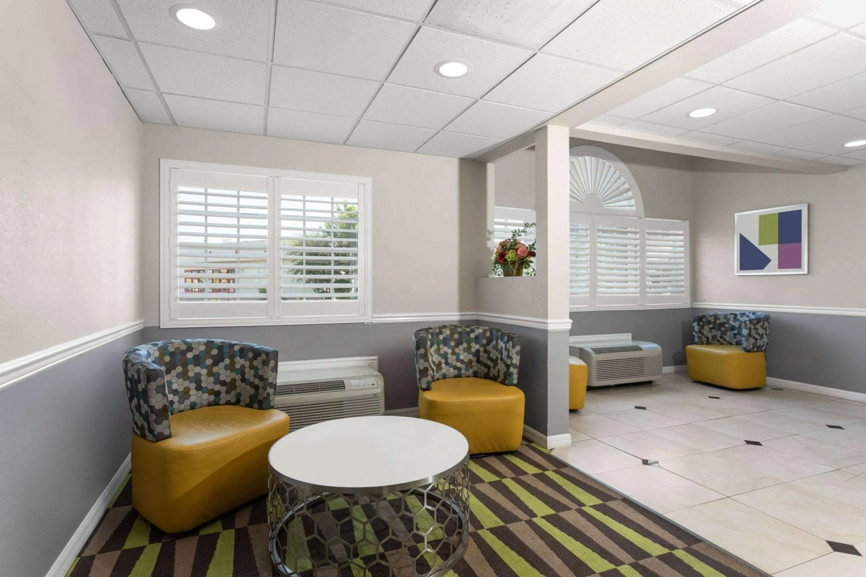 Lobby or reception in Microtel Inn & Suites by Wyndham Panama City