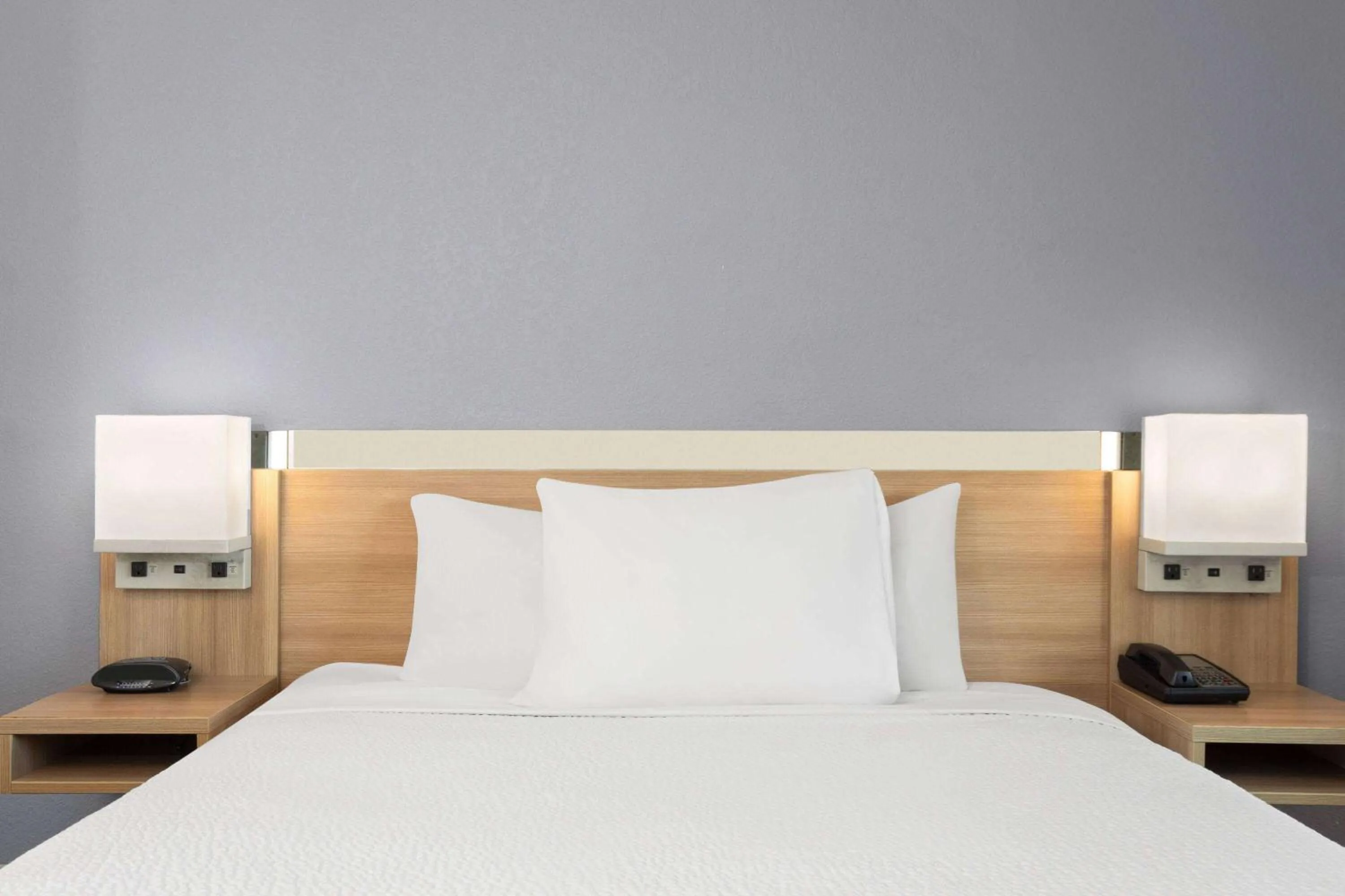 Photo of the whole room, Bed in Microtel Inn & Suites by Wyndham Panama City