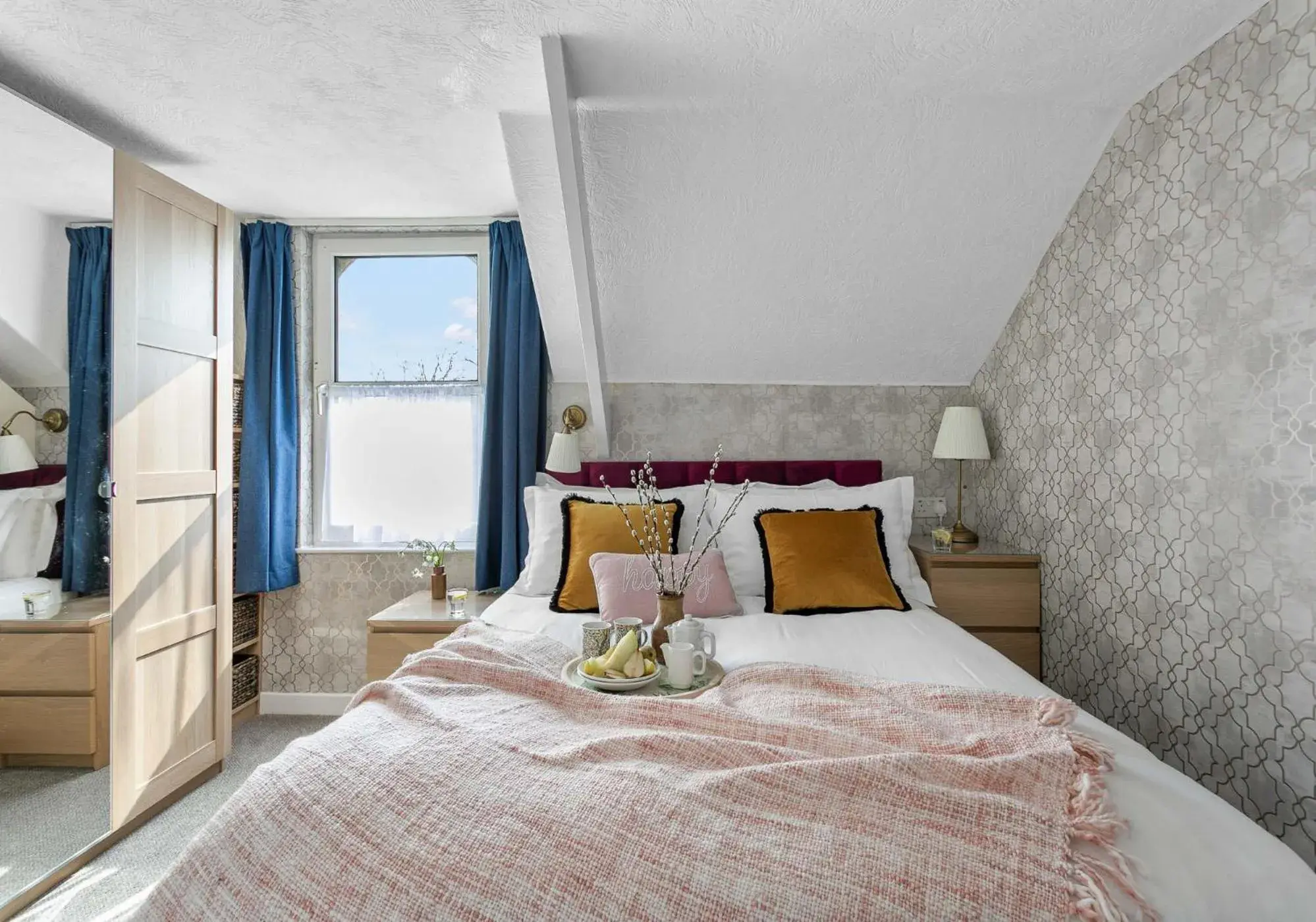 Deluxe King Room - single occupancy in The Westgate Deluxe King Room - single occupancy in The Westgate