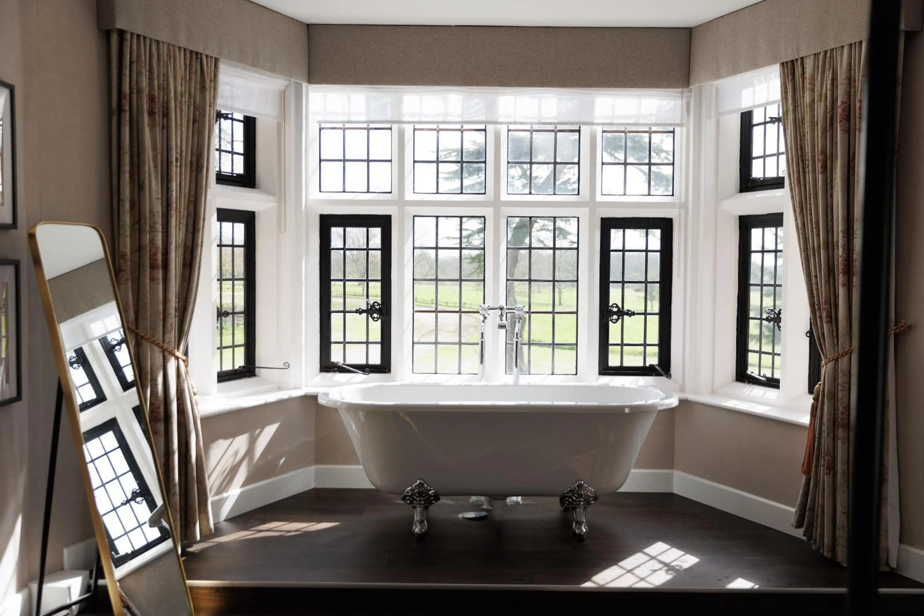 Bedroom in Stanton House Hotel