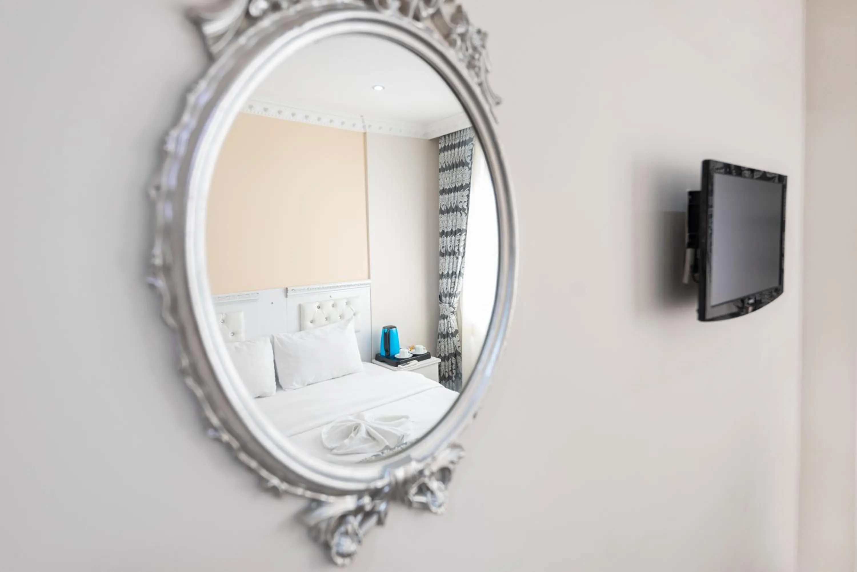 TV and multimedia in Nar Hotel