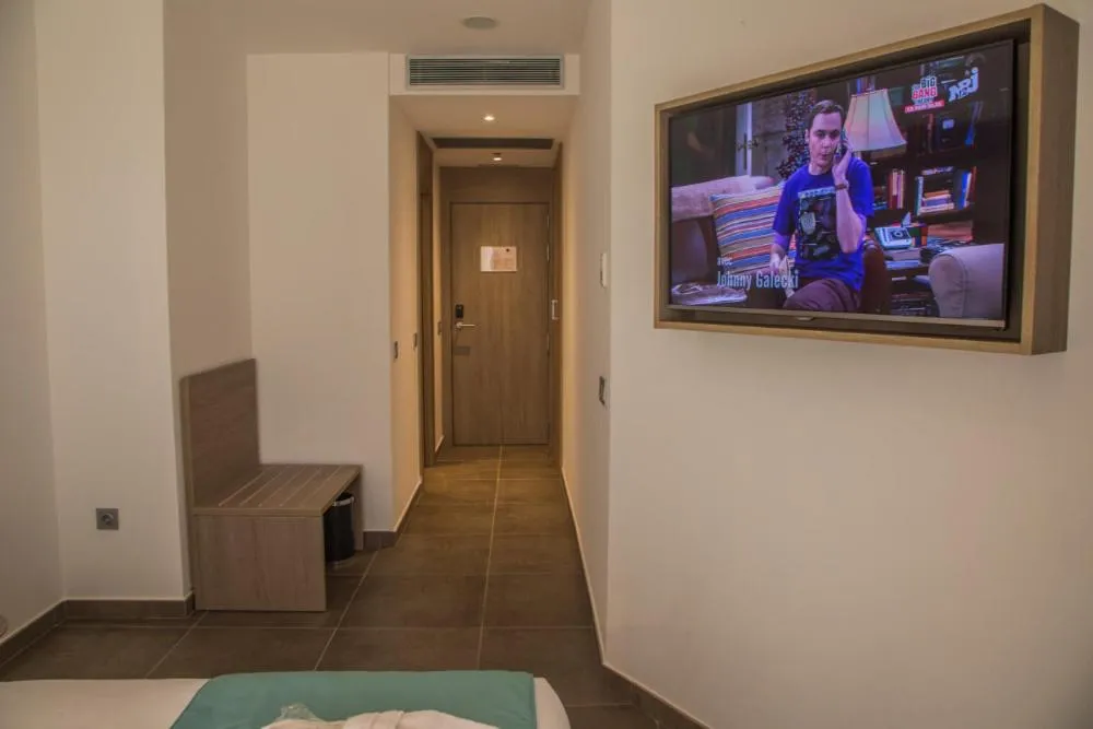 Bed in AZ Hôtels Zephyr