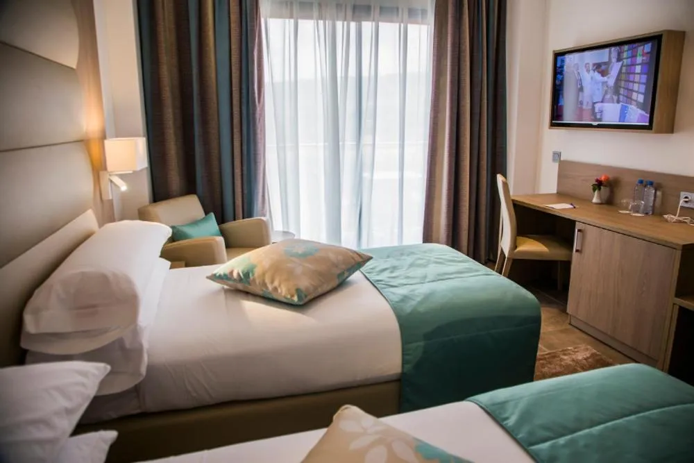 Bed in AZ Hôtels Zephyr