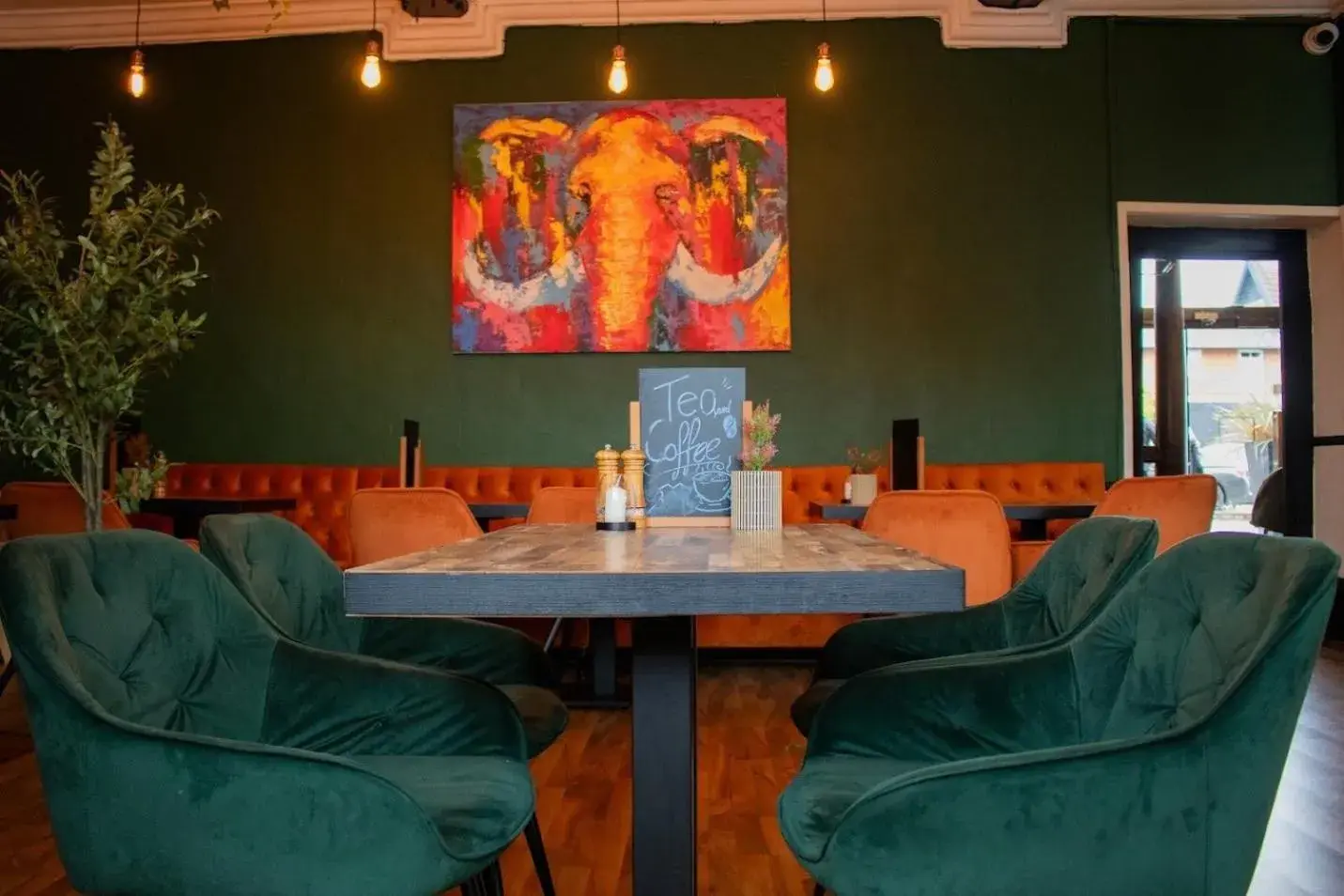 Living room in Scole Inn Hotel Living room in Scole Inn Hotel