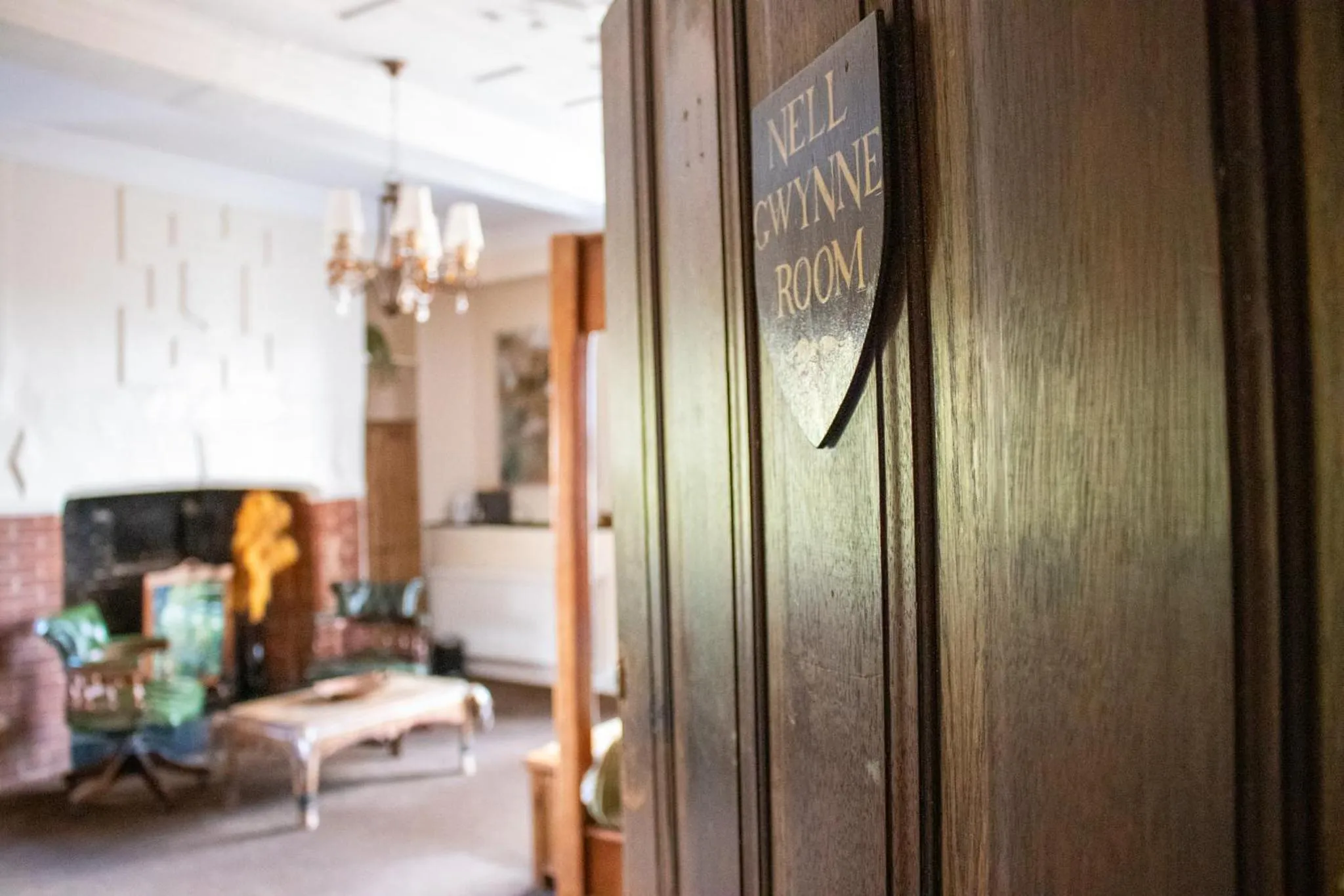 Bedroom in Scole Inn Hotel