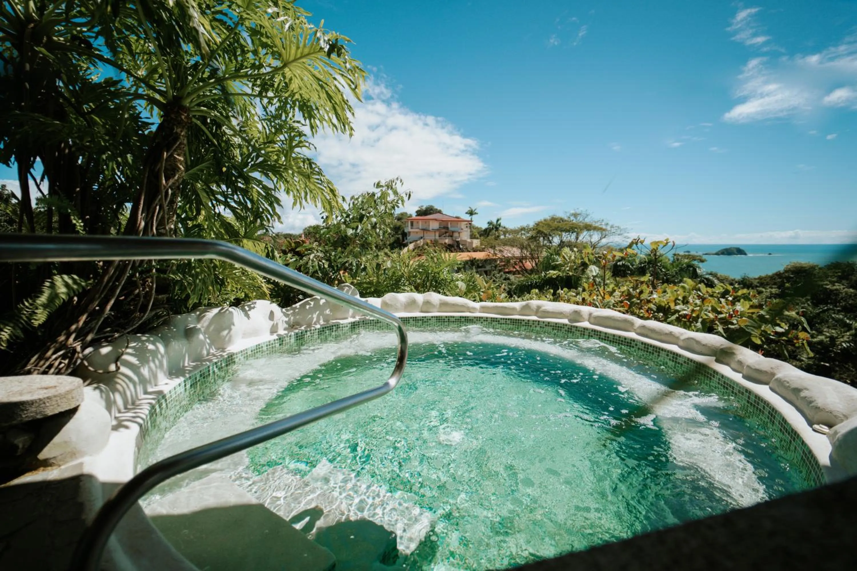 Swimming pool in Parador Nature Resort and Spa