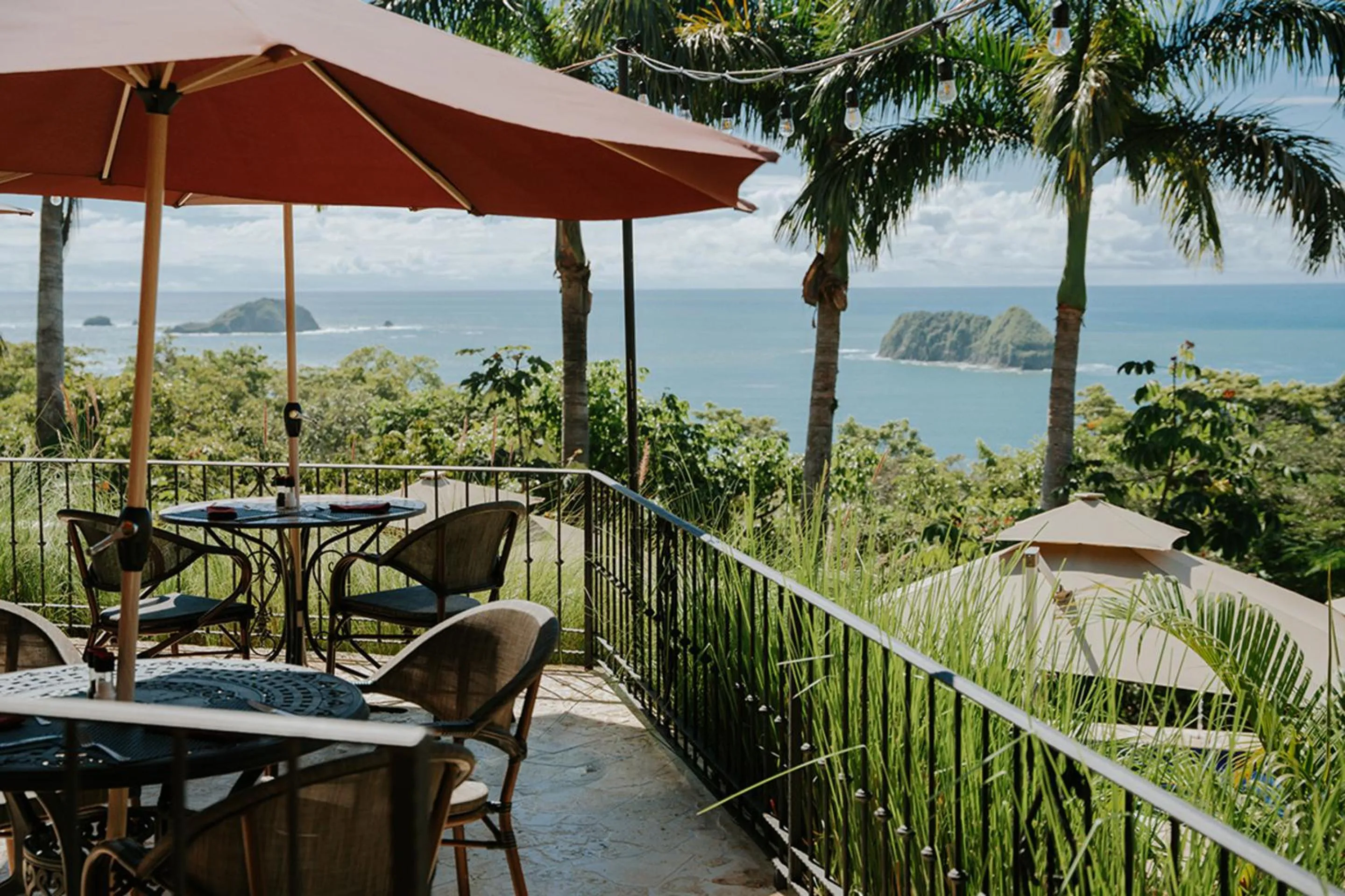 Restaurant/places to eat in Parador Nature Resort and Spa