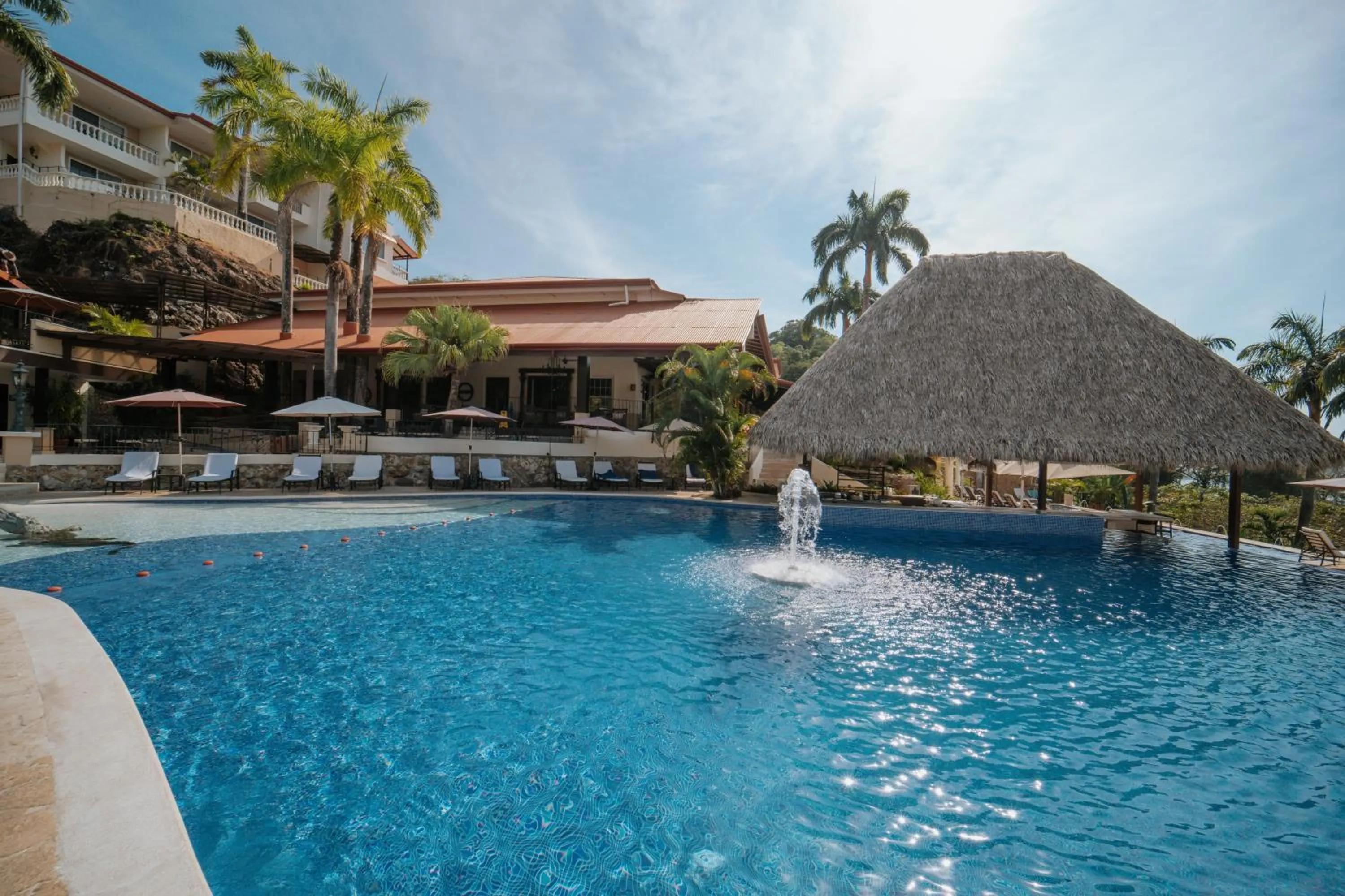 Swimming pool in Parador Nature Resort and Spa