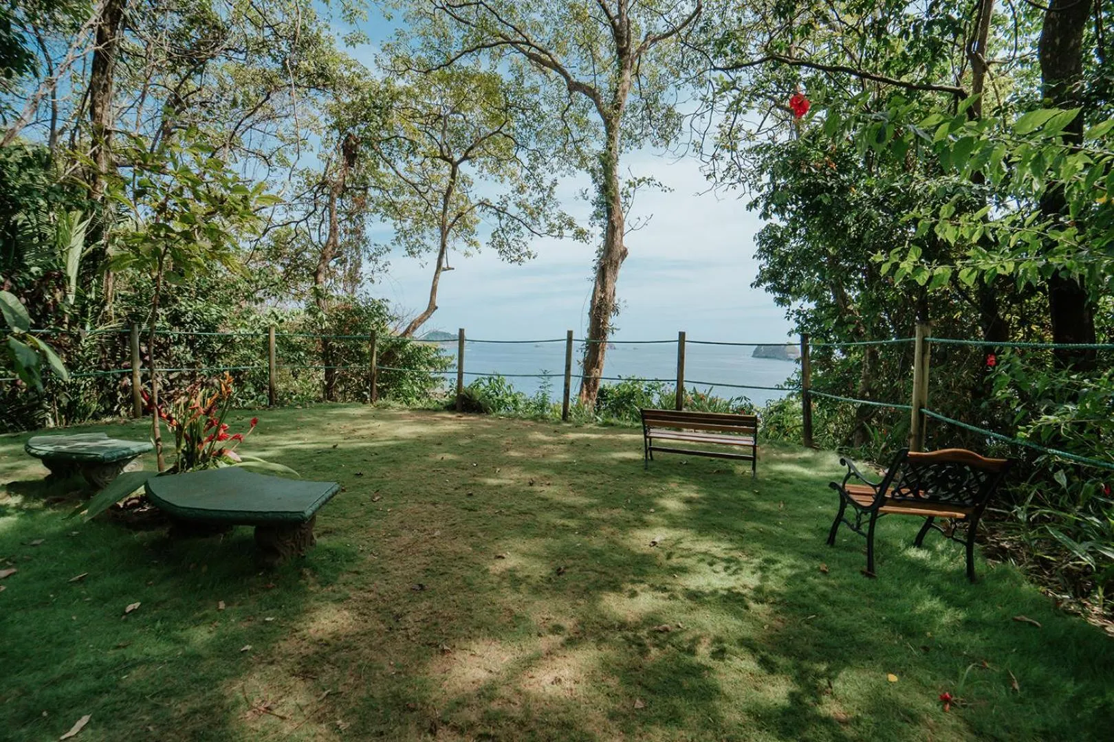 Natural landscape in Parador Nature Resort and Spa