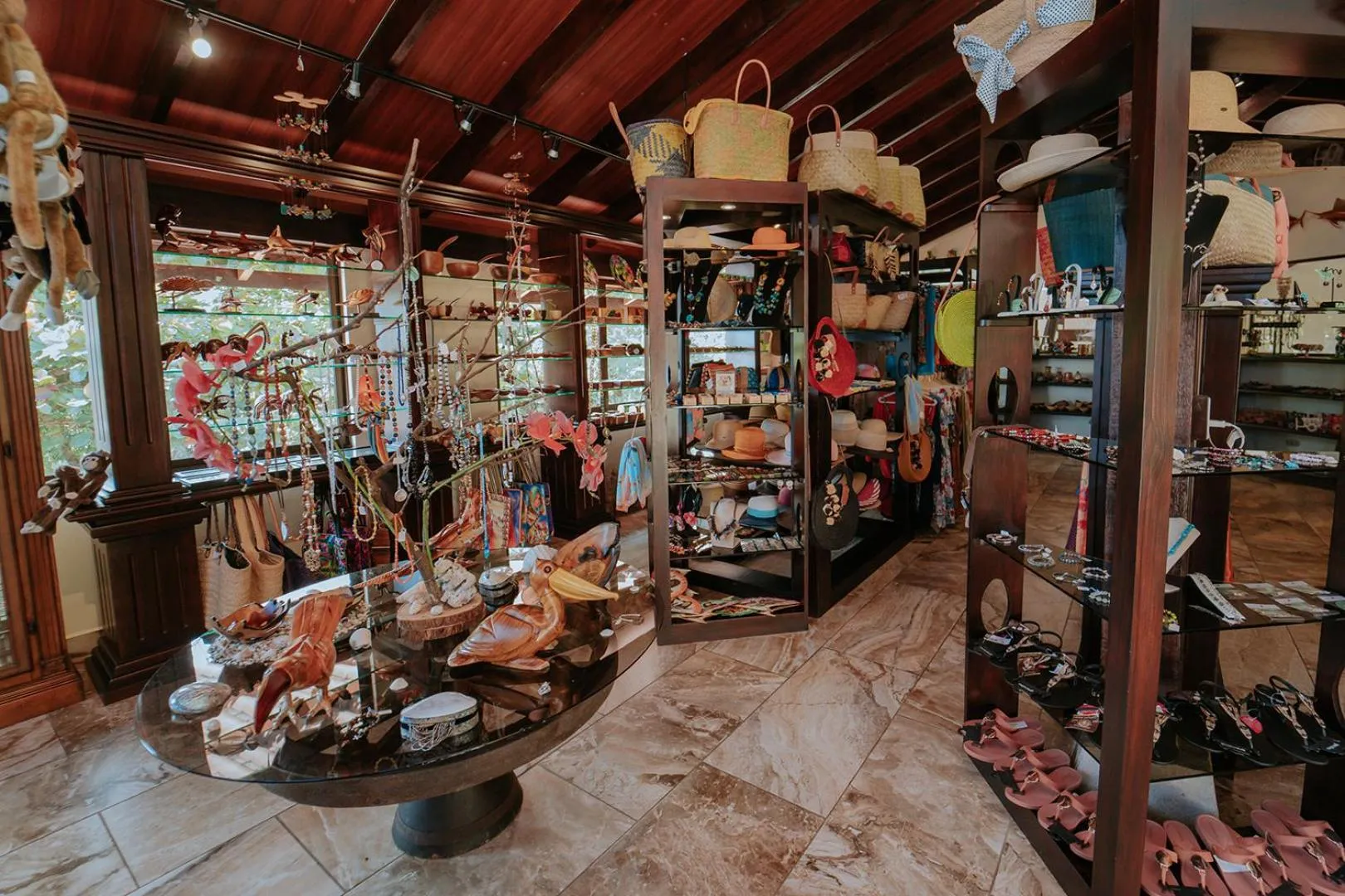 On-site shops in Parador Nature Resort and Spa