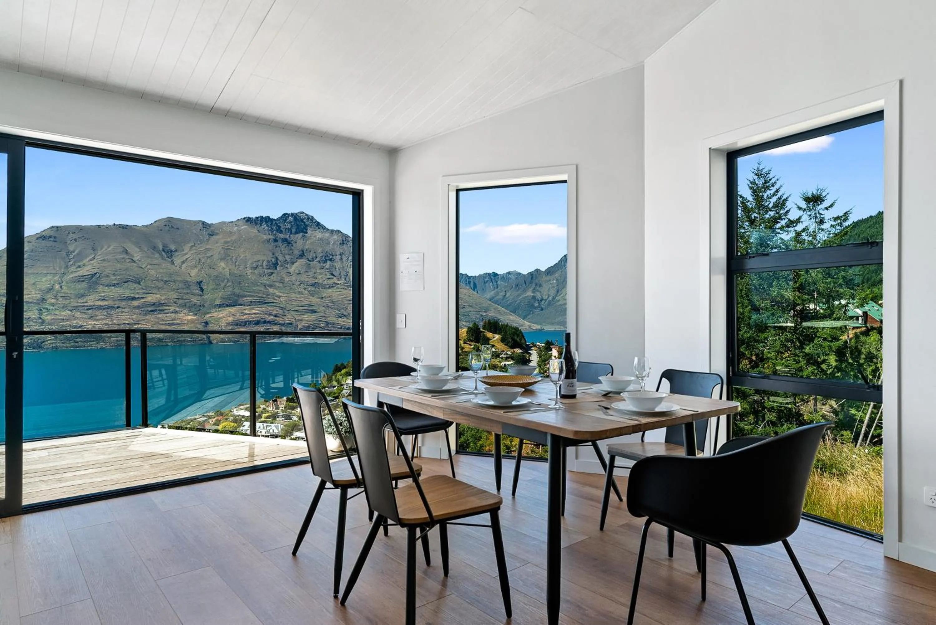 Modern Luxe House with Magnificent View