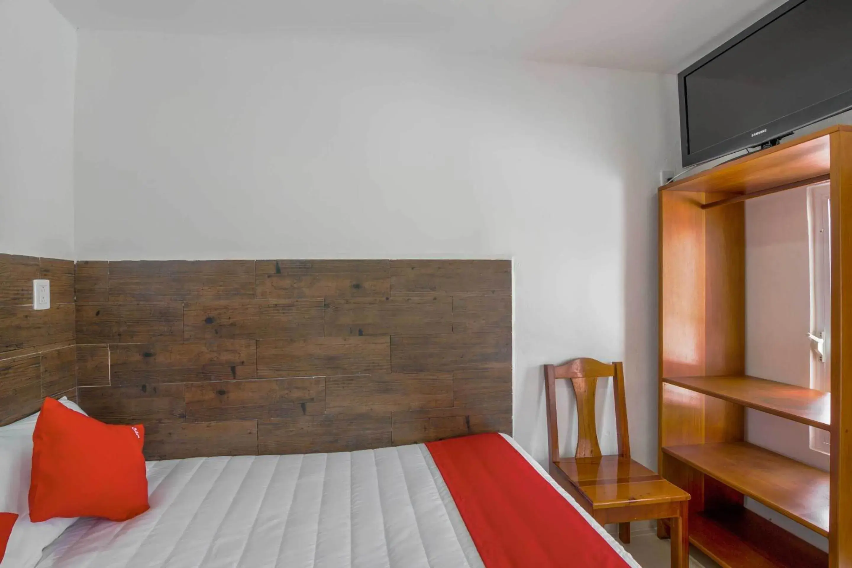 Bedroom, Bed in OYO Hotel Palma Real Bedroom, Bed in OYO Hotel Palma Real