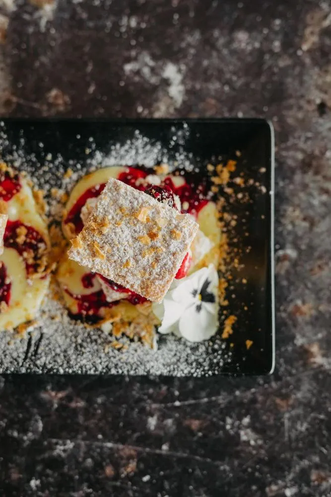 Restaurant/places to eat in Hotel Aurai