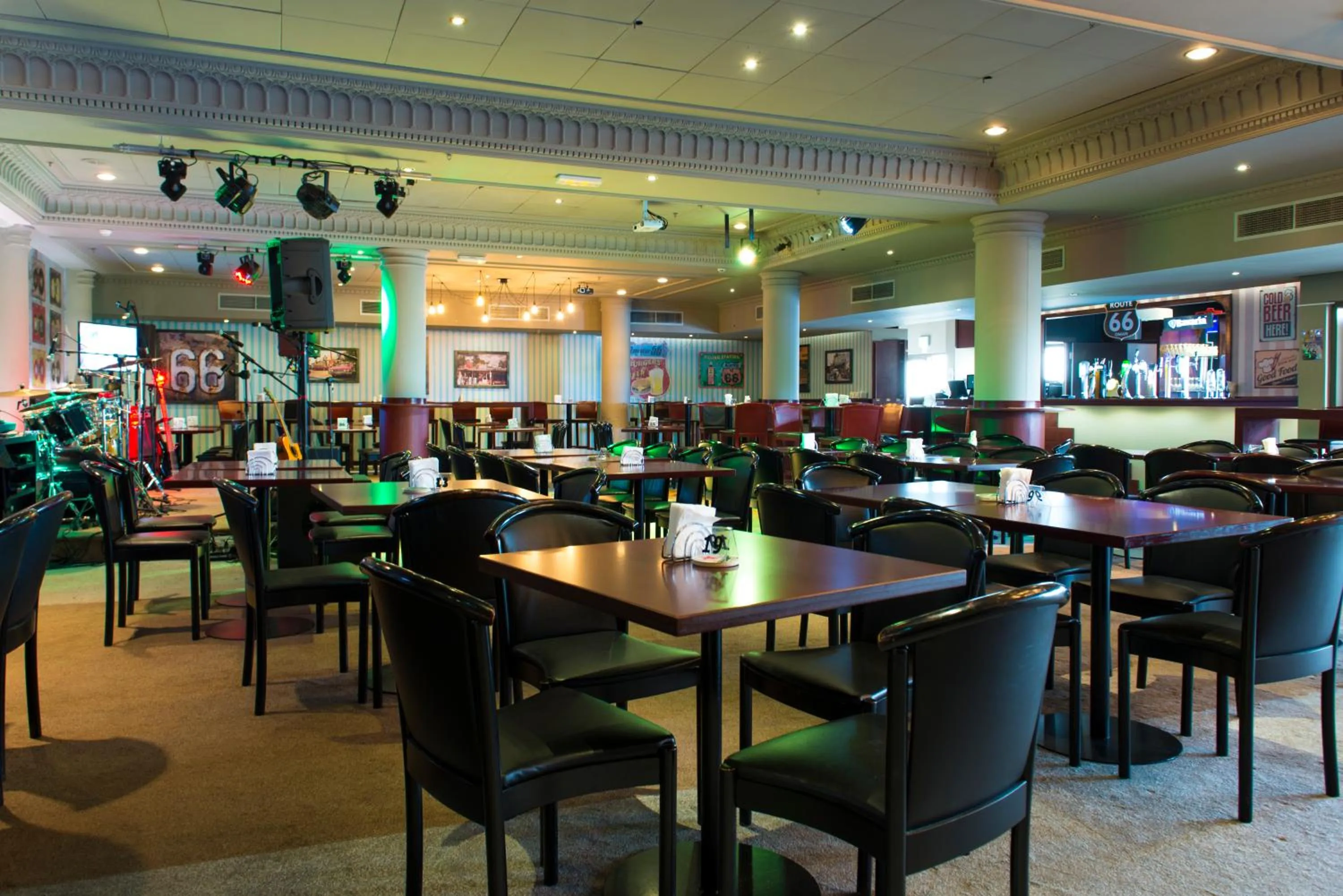 Lounge or bar in Al Qurum Resort