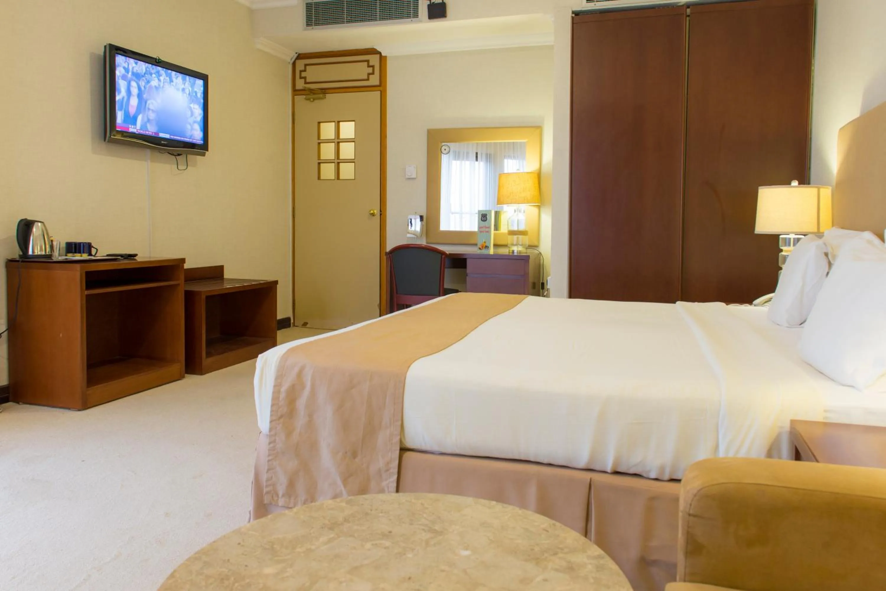 Photo of the whole room, Bed in Al Qurum Resort