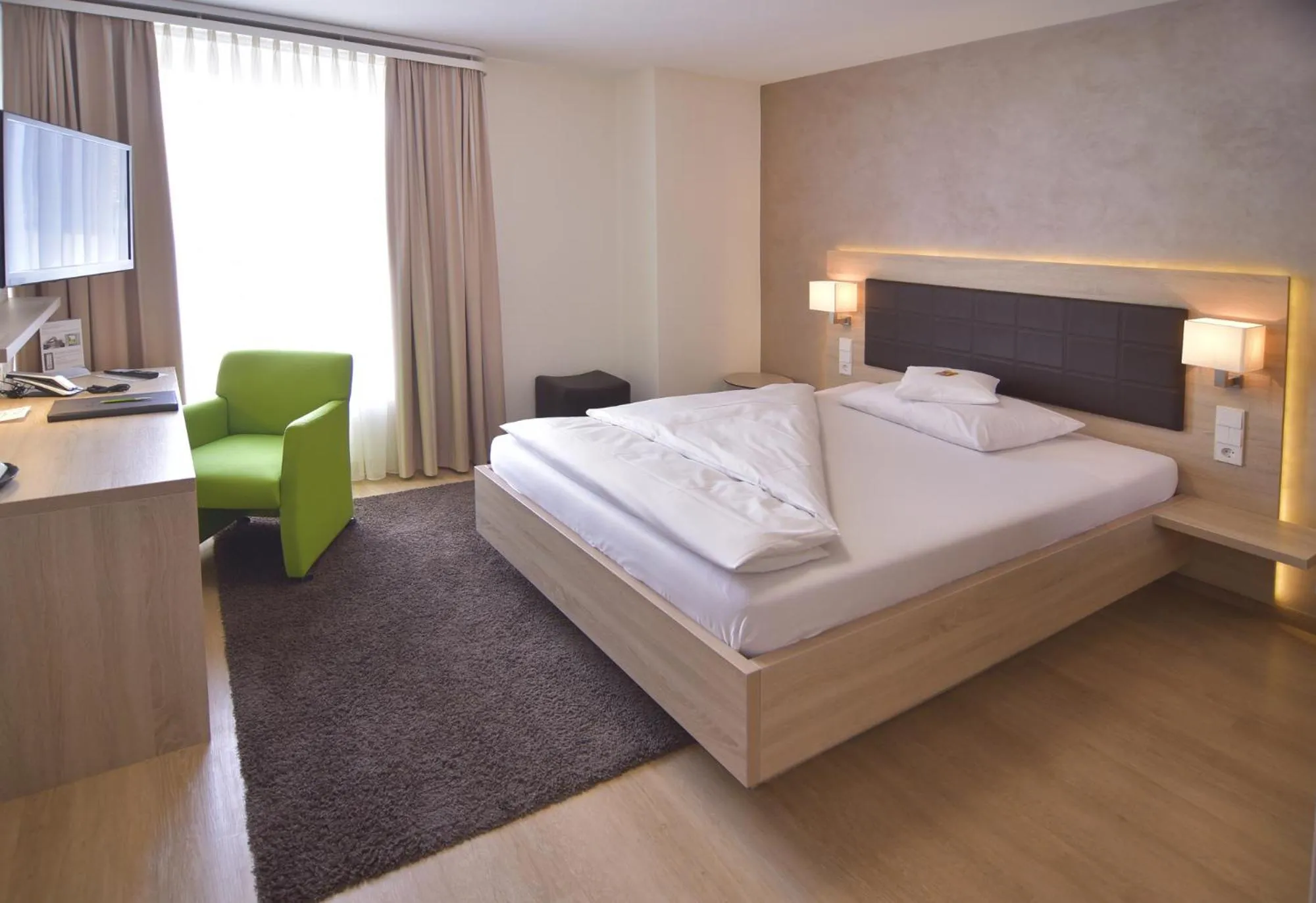 Bed in Hotel - Restaurant Hirsch