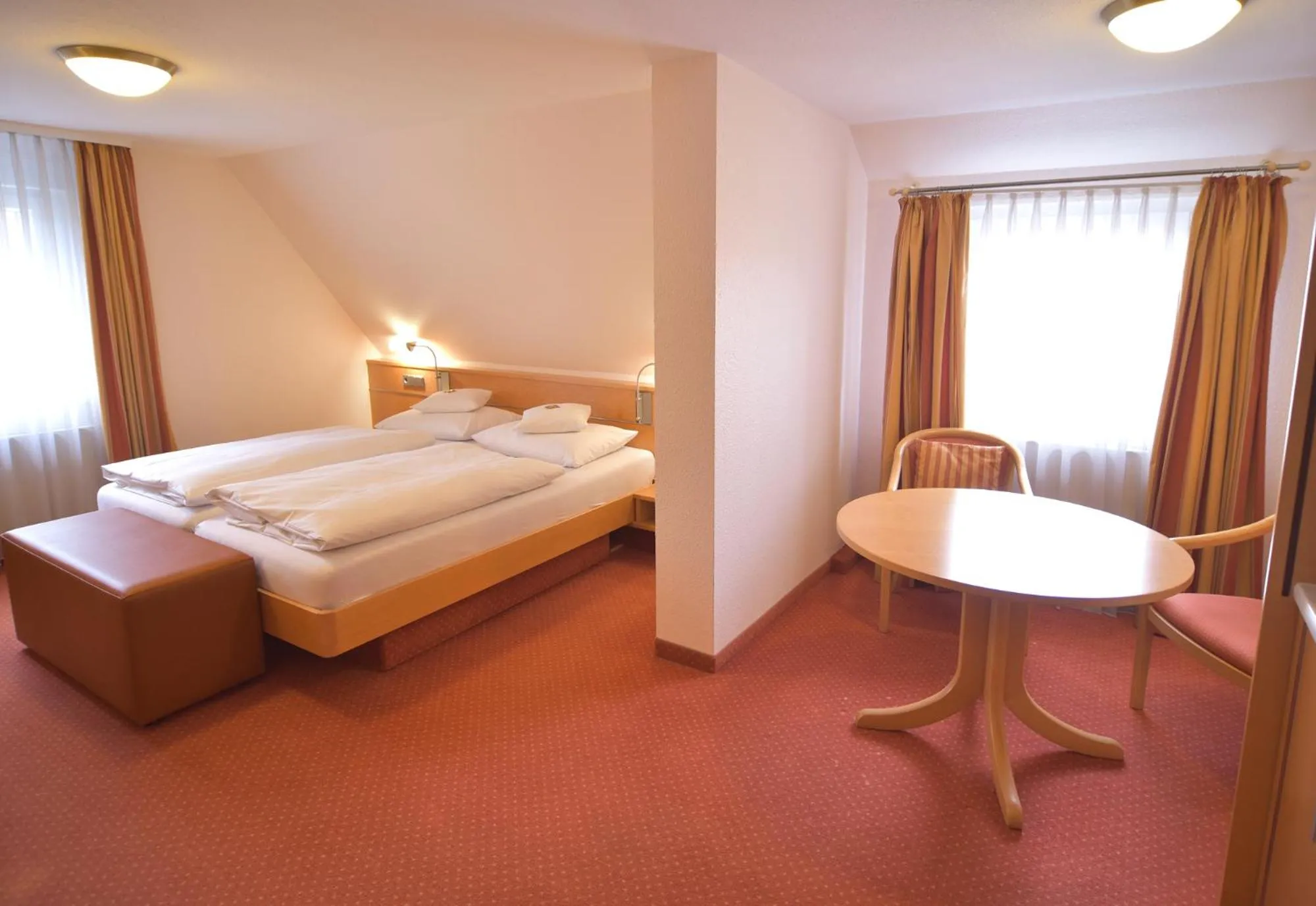 Bed in Hotel - Restaurant Hirsch