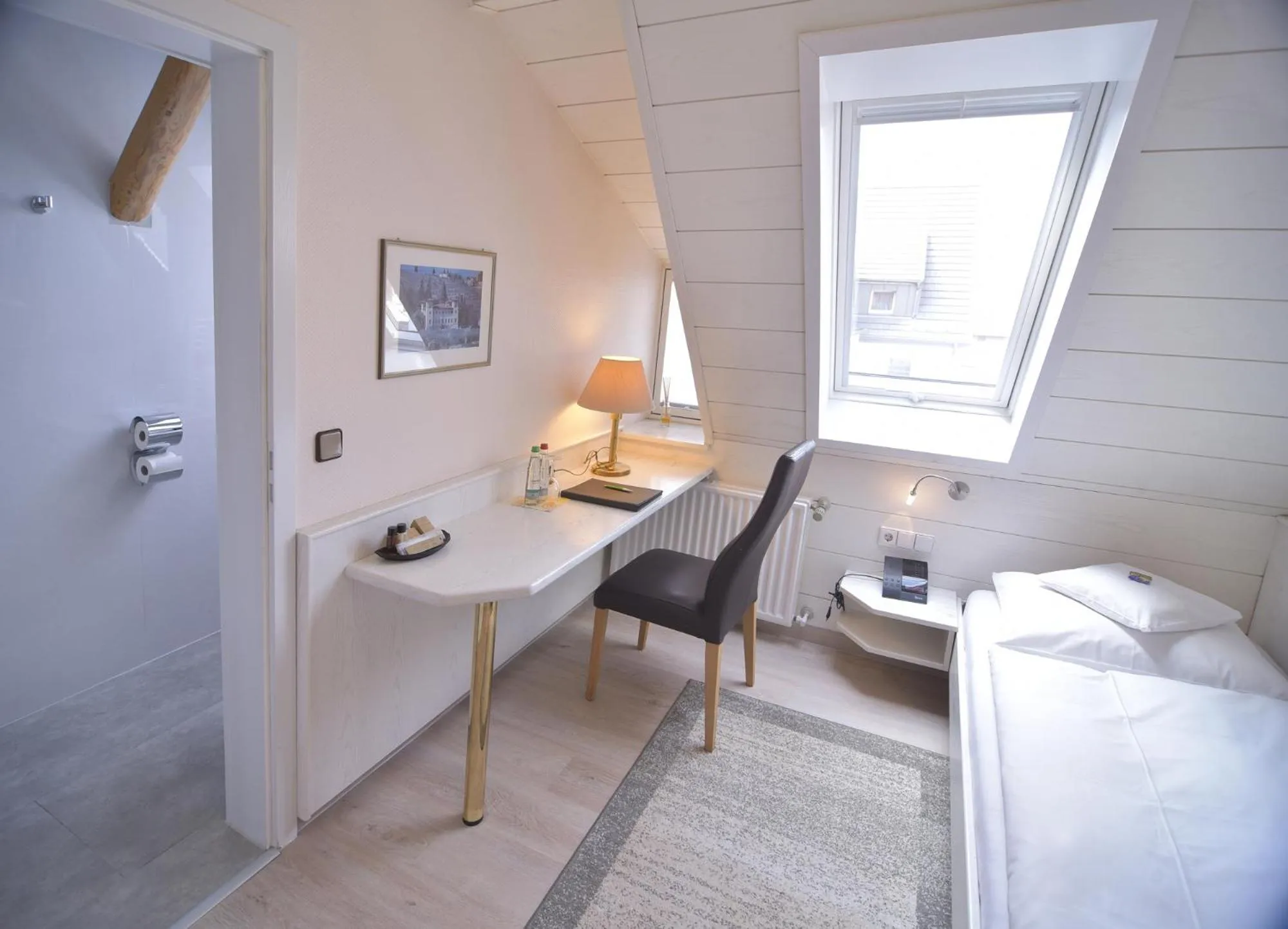 Bed in Hotel - Restaurant Hirsch