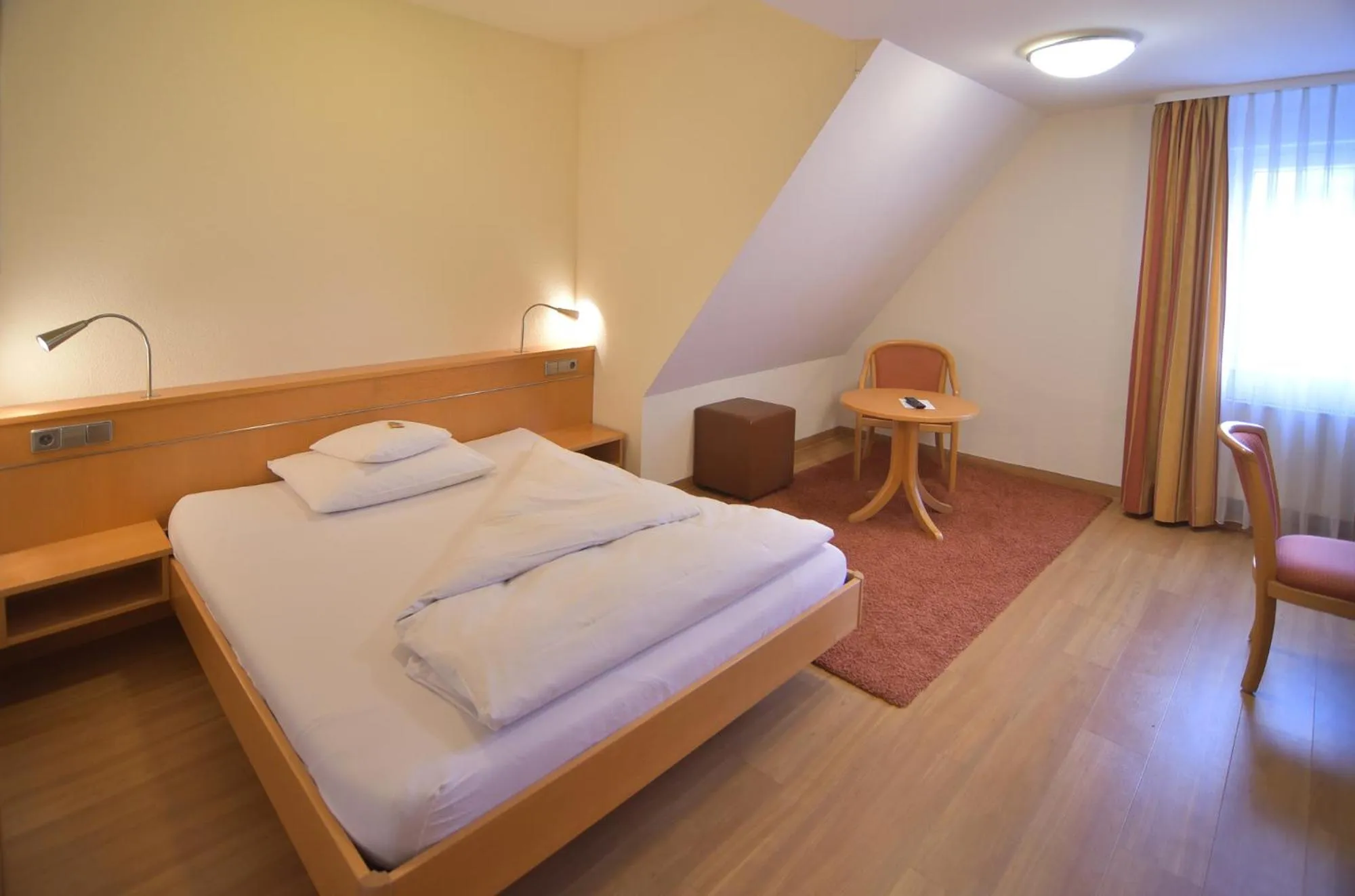 Bed in Hotel - Restaurant Hirsch