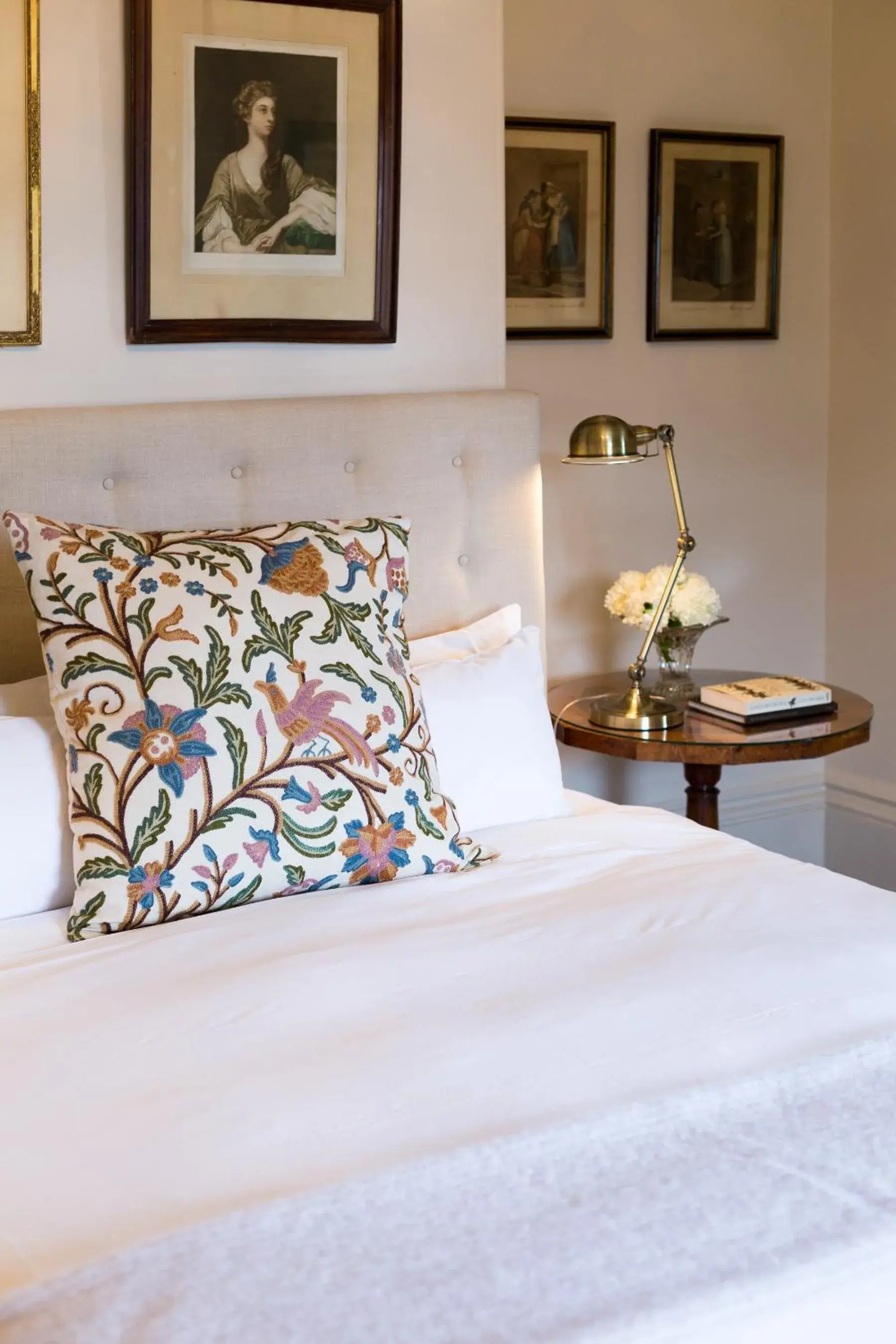 Bed in The Corinda Collection Bed in The Corinda Collection