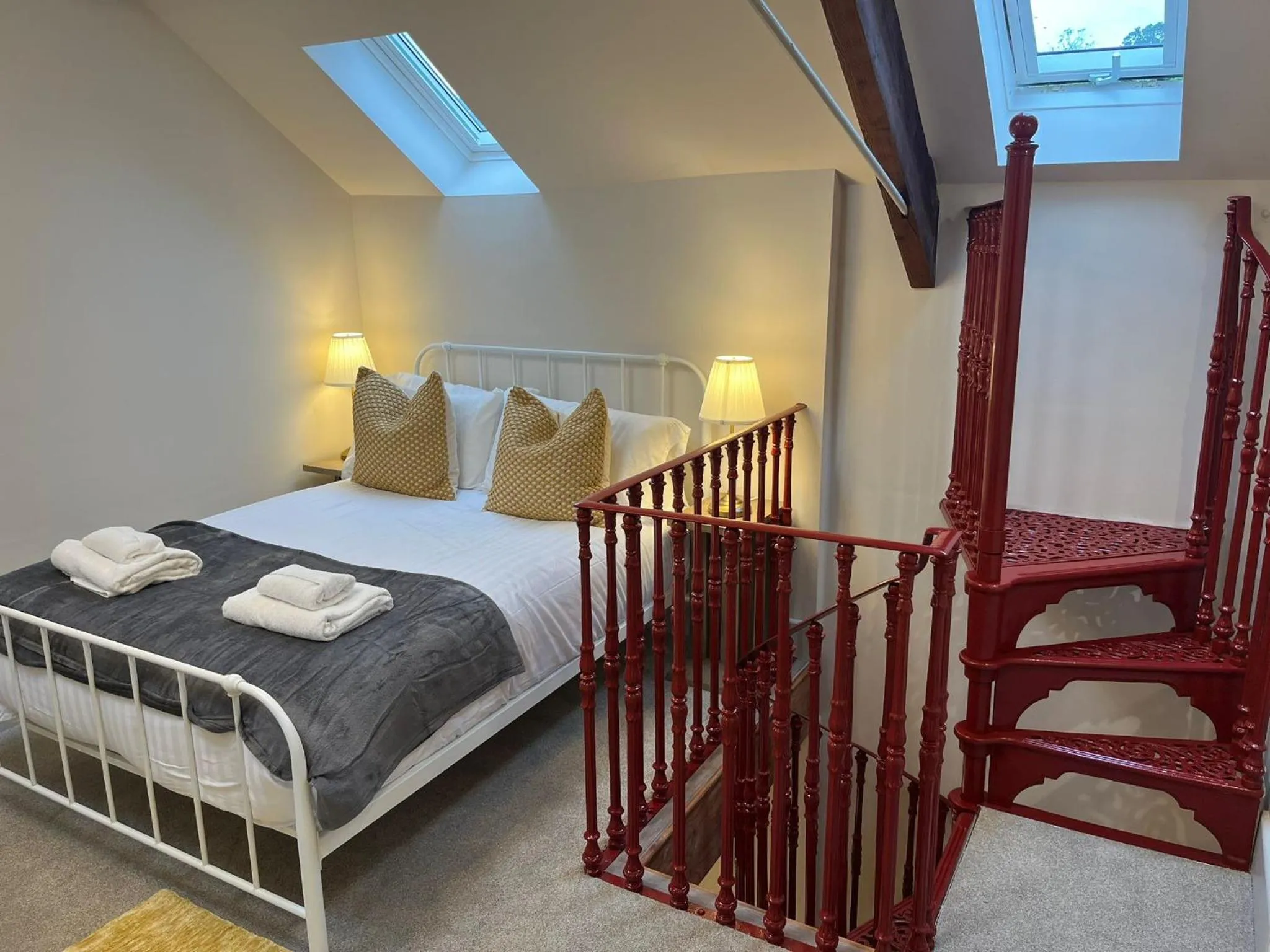 Bedroom, Bed in The Falcon Hotel