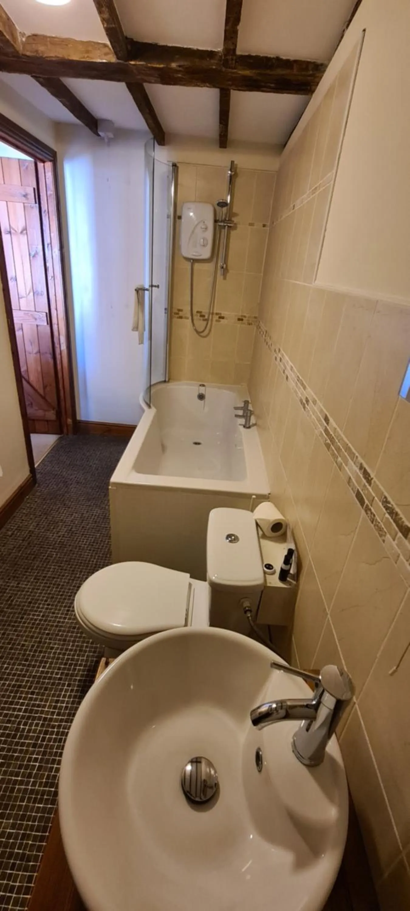 Bathroom in Ty Morgan's