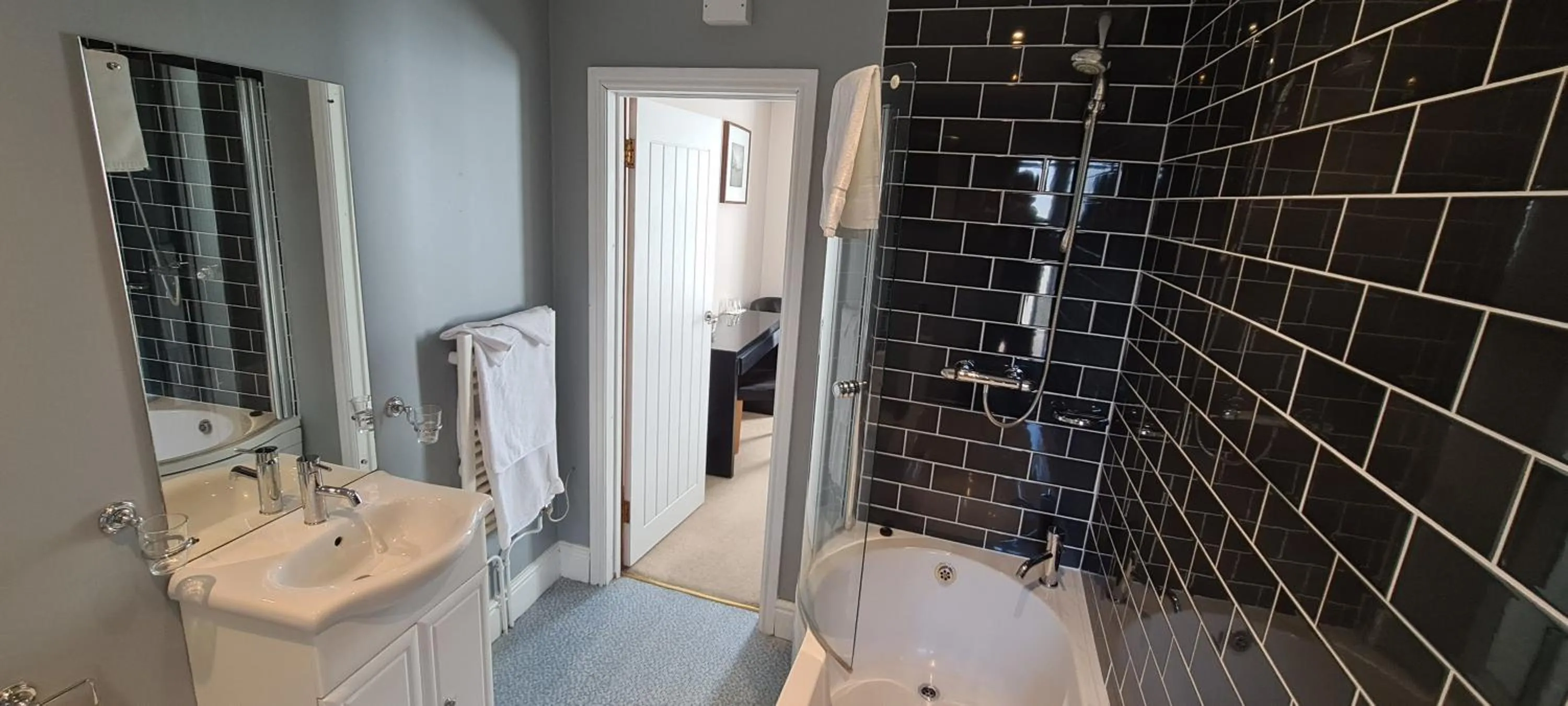 Bathroom in Ty Morgan's