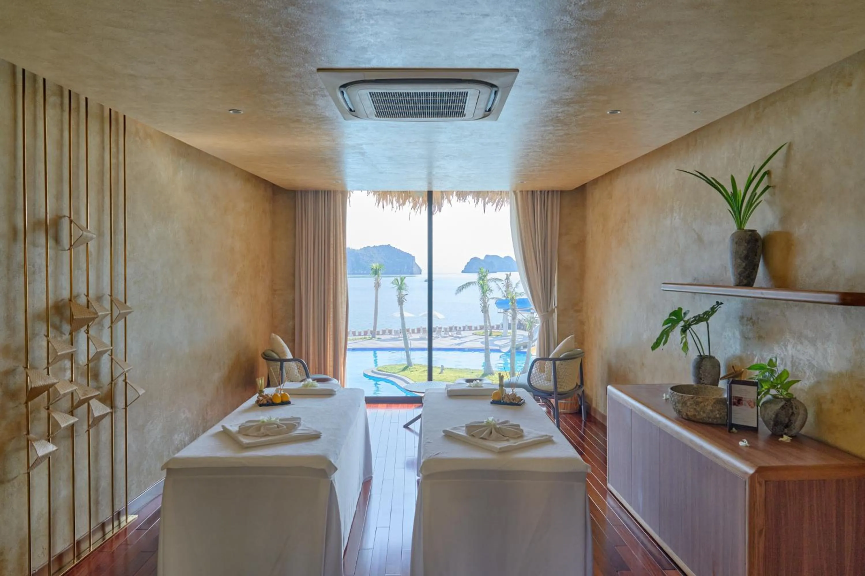 Spa and wellness centre/facilities in The May Legend Catba