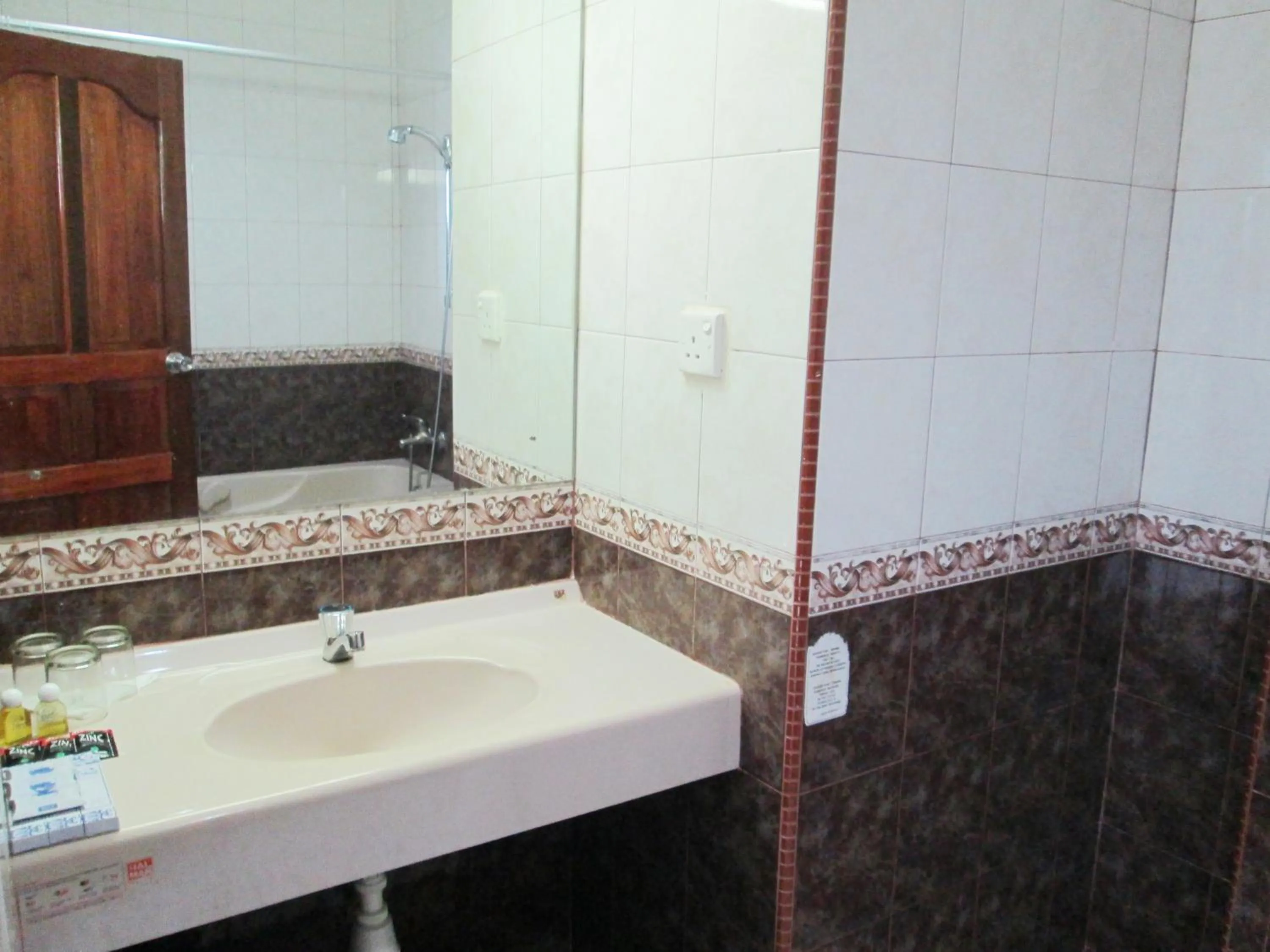 Bathroom in Pelangi Hotel & Resort