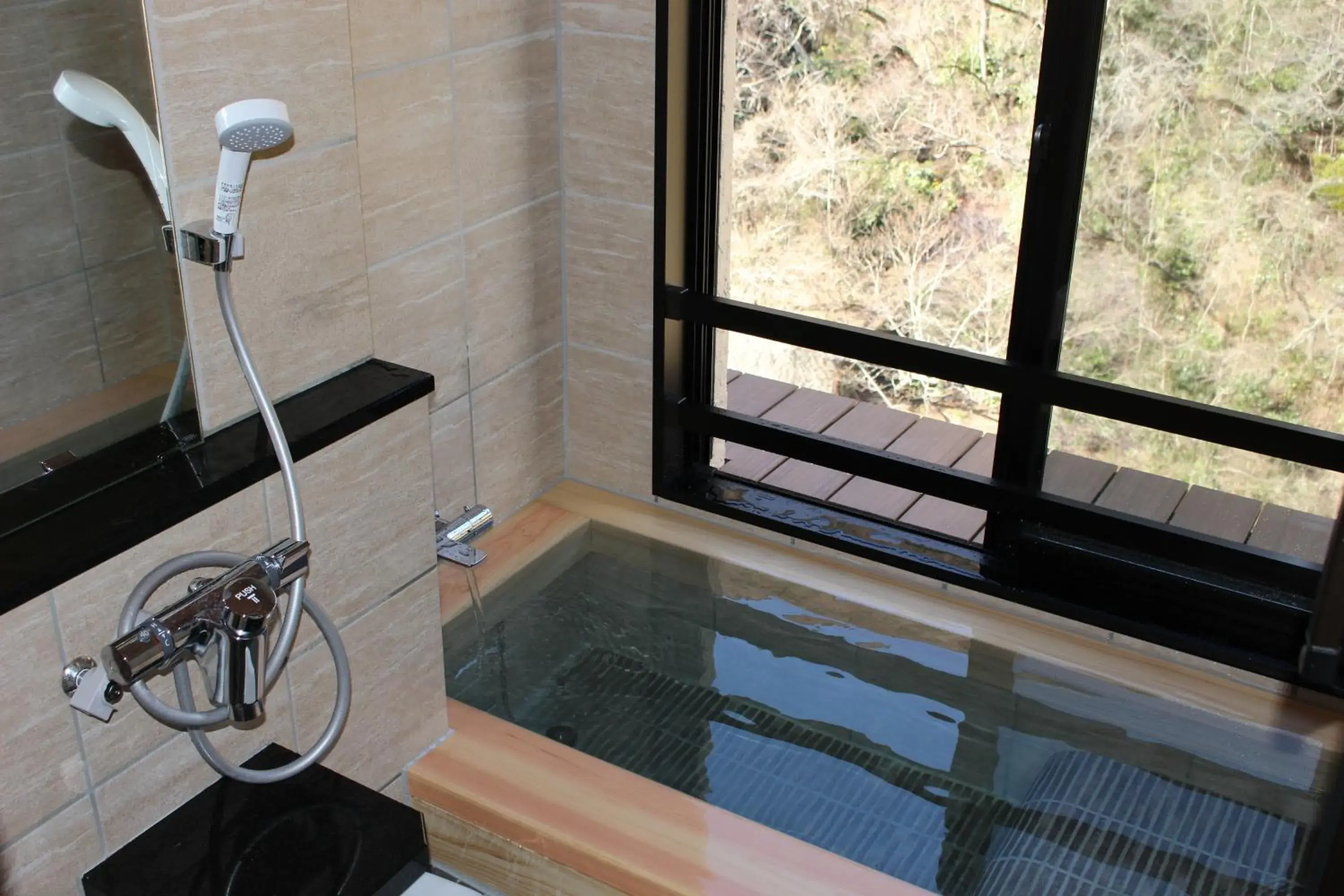 Pool view in Hotel Okuyumoto Pool view in Hotel Okuyumoto