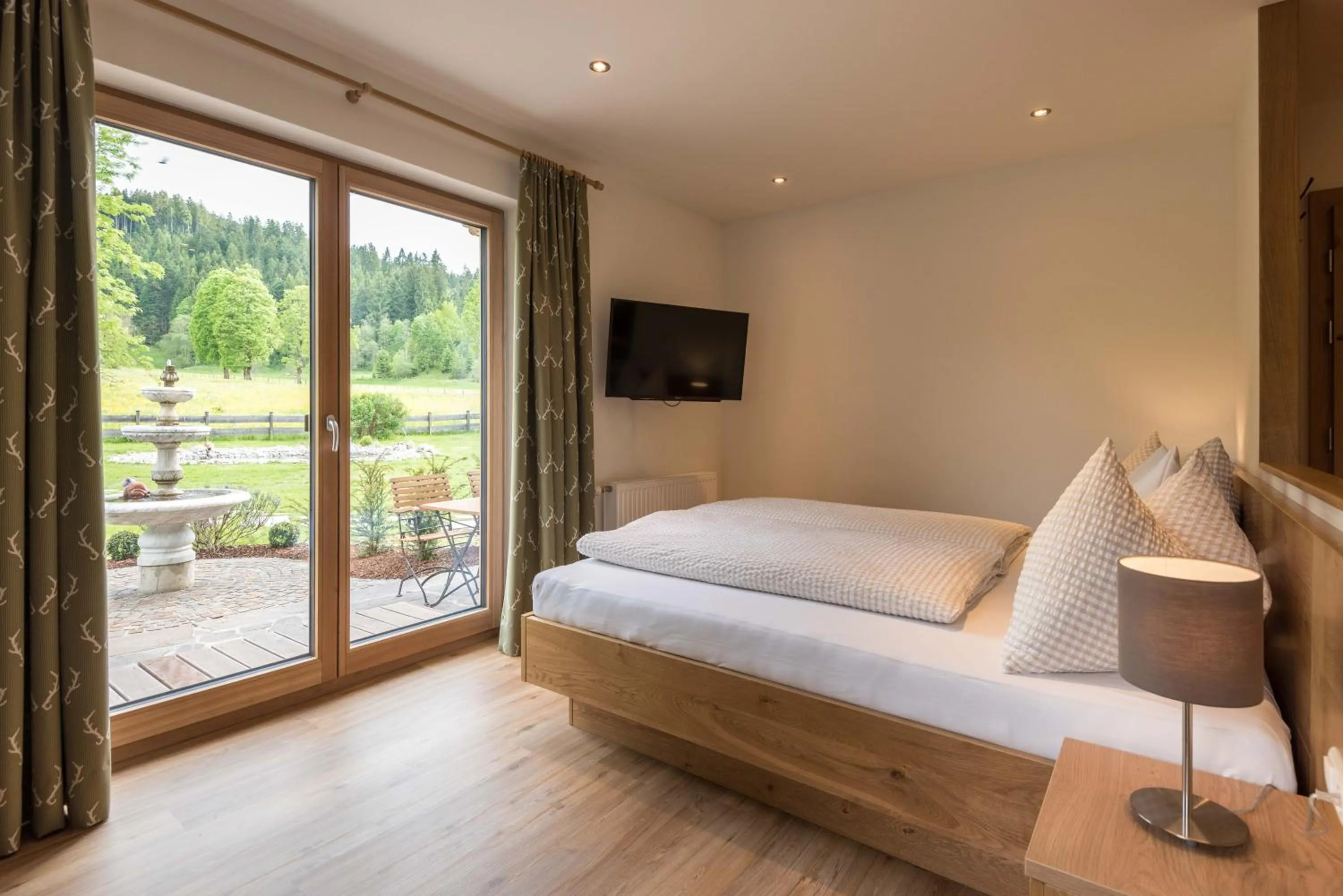 Bedroom, Bed in Apartments Foidl