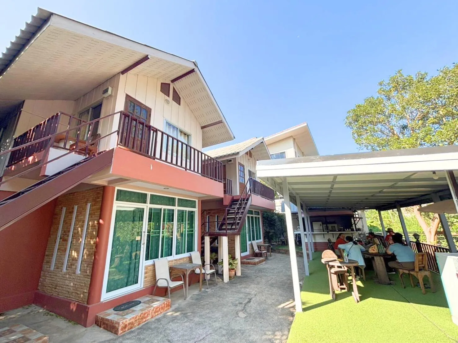 Pan Din Boutique Guest House