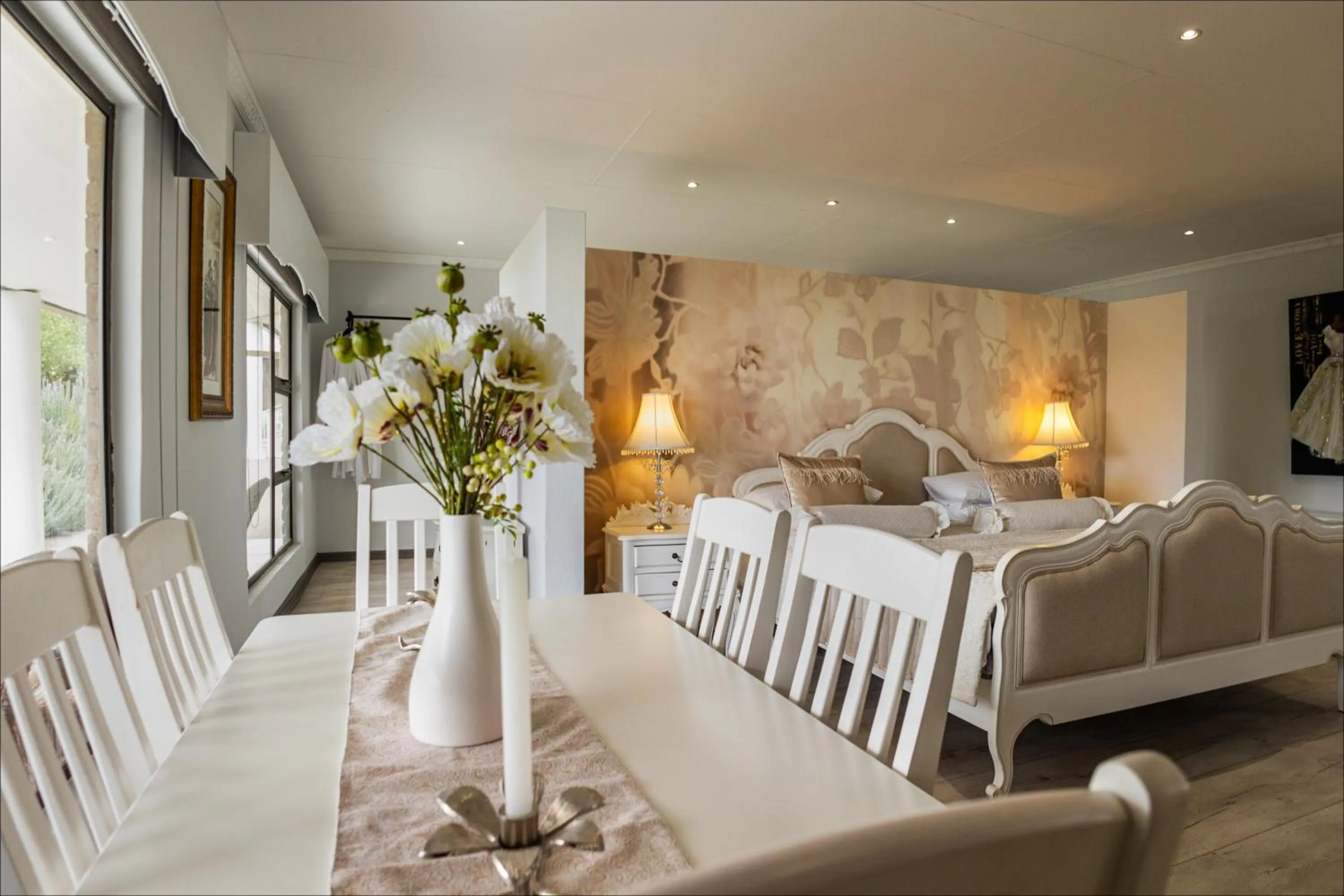 Bed in Lavender Hill Country Estate and Wedding Venue