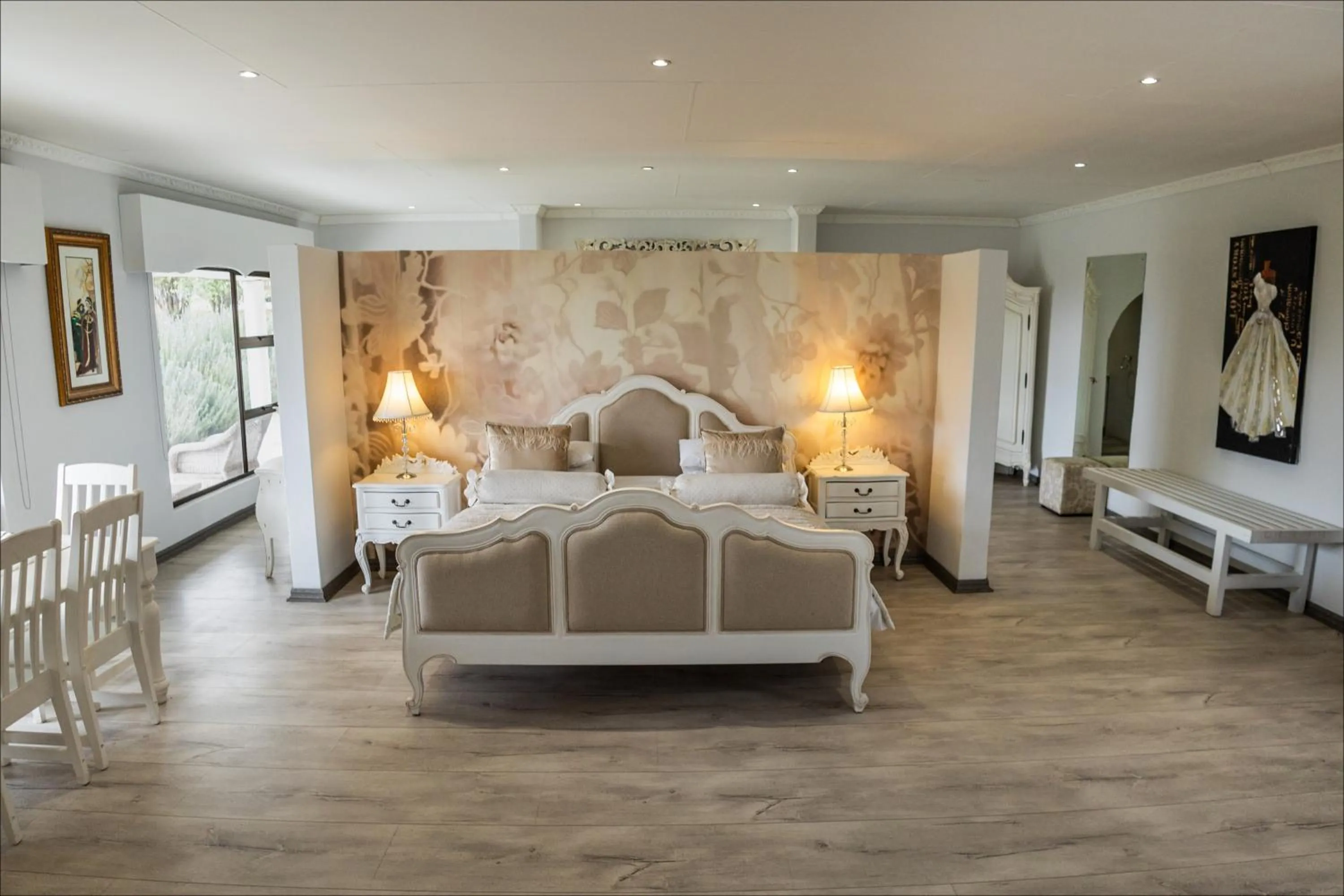 Bed in Lavender Hill Country Estate and Wedding Venue