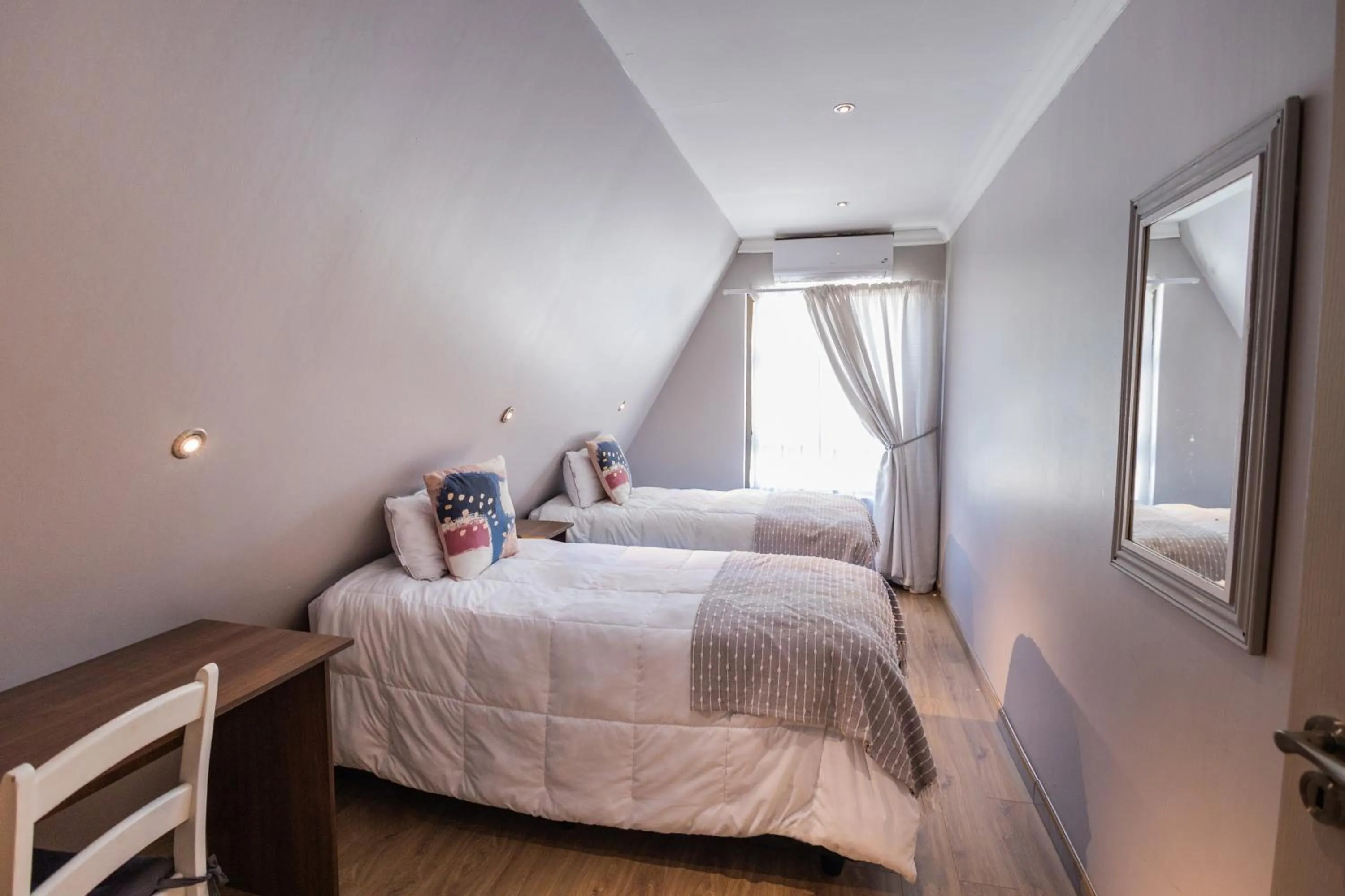 Photo of the whole room, Bed in Lavender Hill Country Estate and Wedding Venue