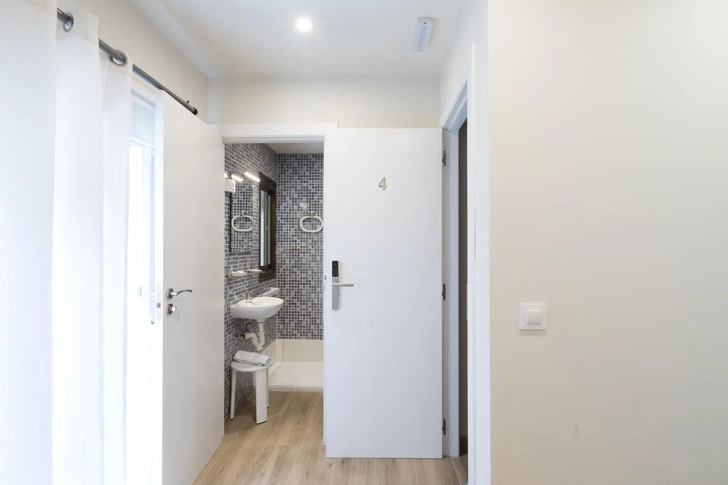 Bathroom in Hostal Oliveta