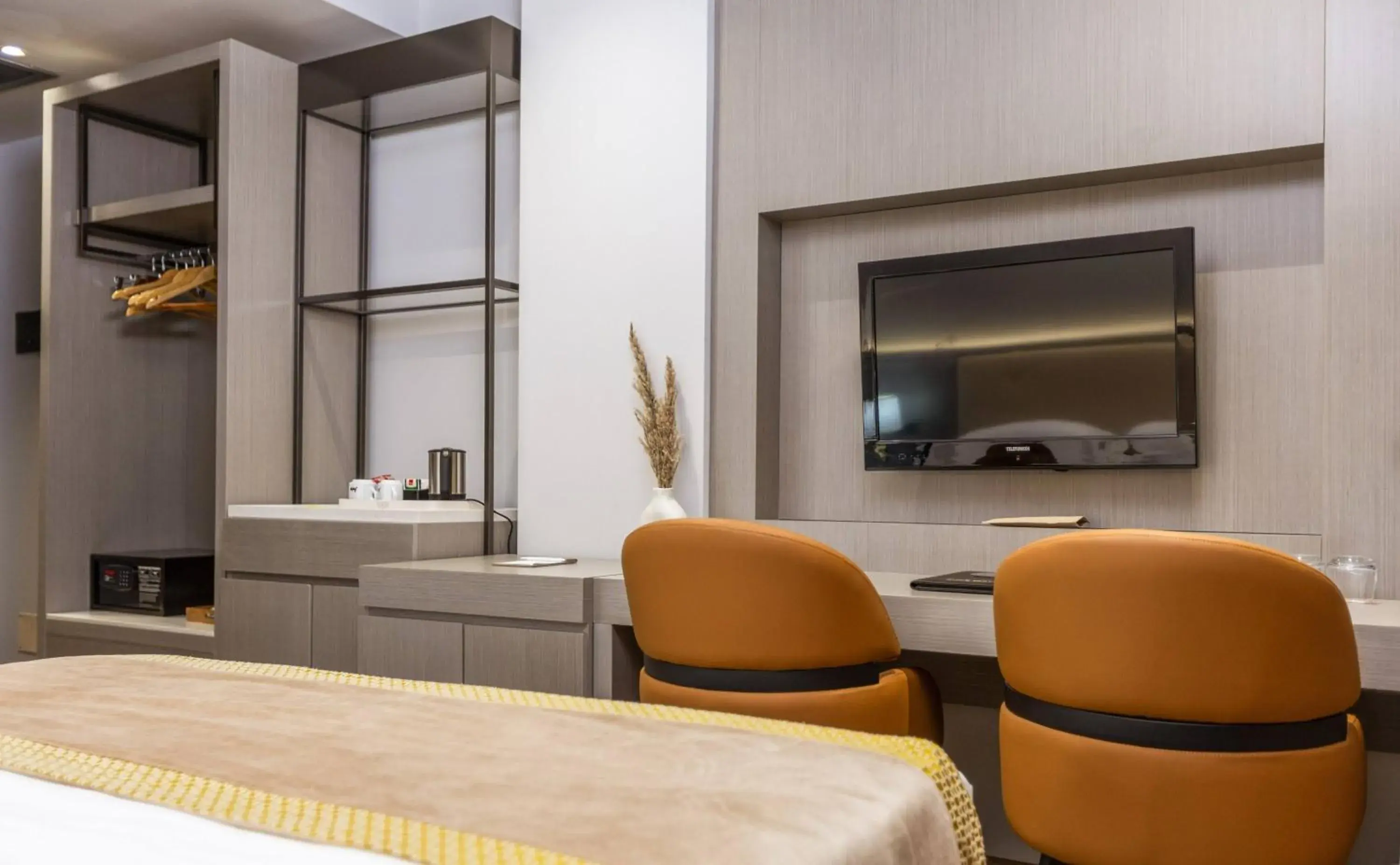 Bed in Shkodër Grand Hotel Europa Affiliated by Meliá Bed in Shkodër Grand Hotel Europa Affiliated by Meliá