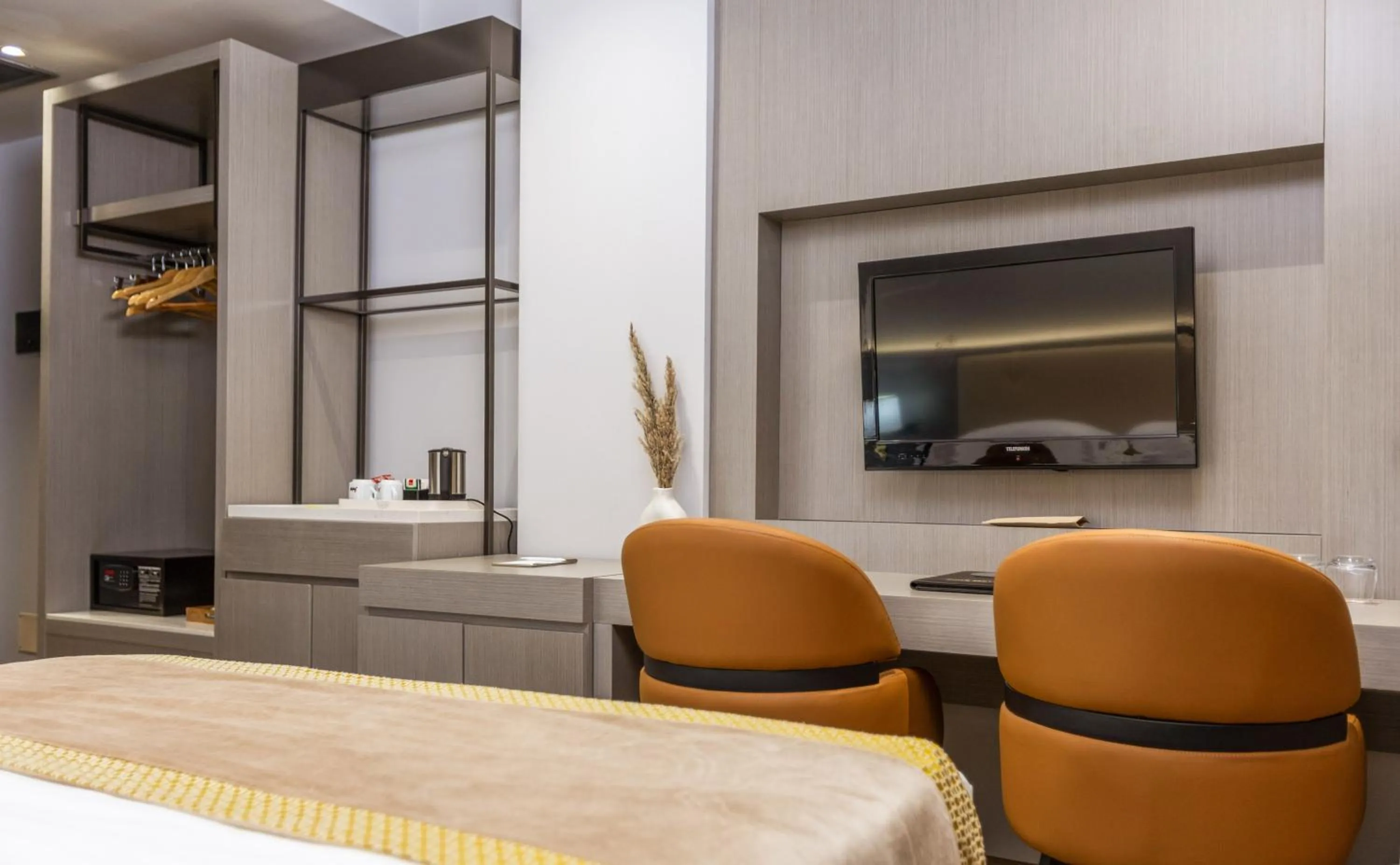 Living room in Shkoder Grand Hotel Europa, Affiliated by Melia