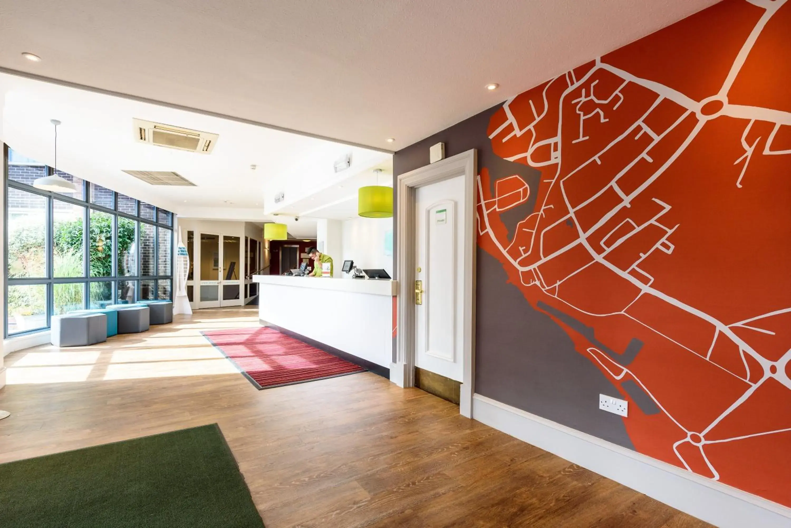 Property building in Holiday Inn Portsmouth by IHG Property building in Holiday Inn Portsmouth by IHG