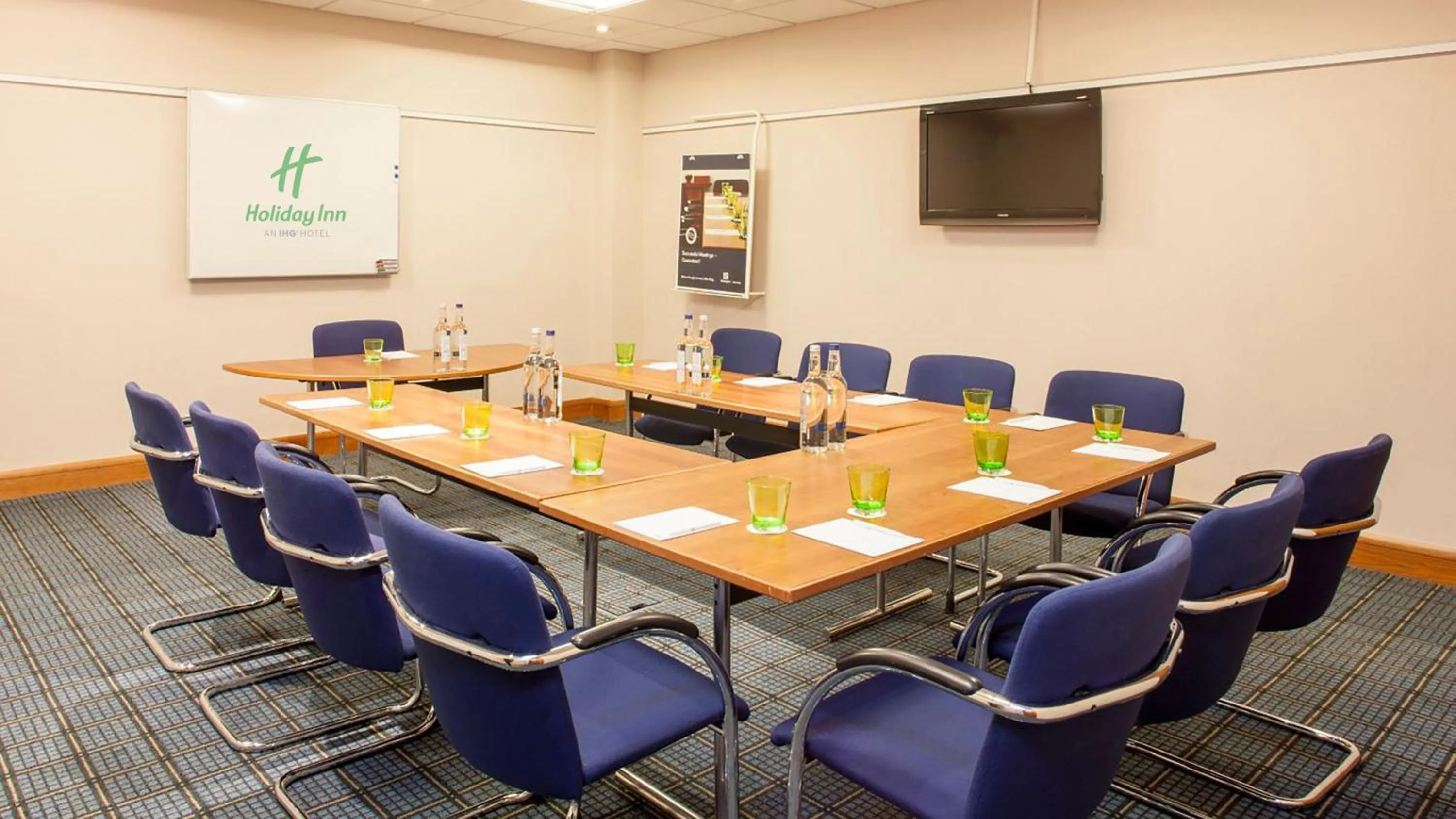 Meeting/conference room in Holiday Inn Portsmouth by IHG