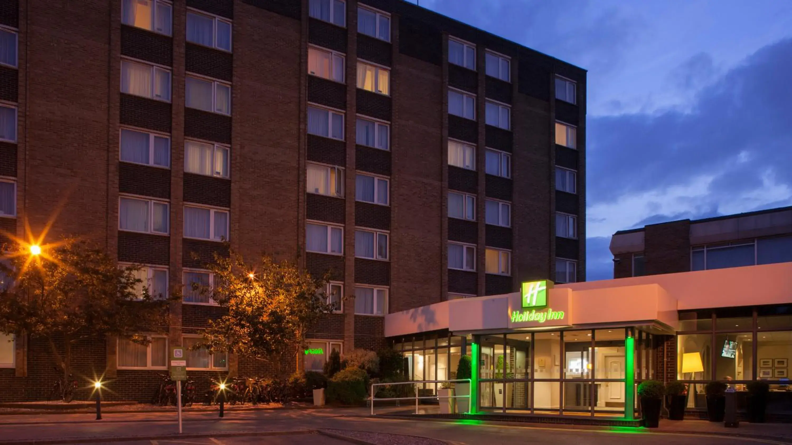 Property building in Holiday Inn Portsmouth by IHG Property building in Holiday Inn Portsmouth by IHG