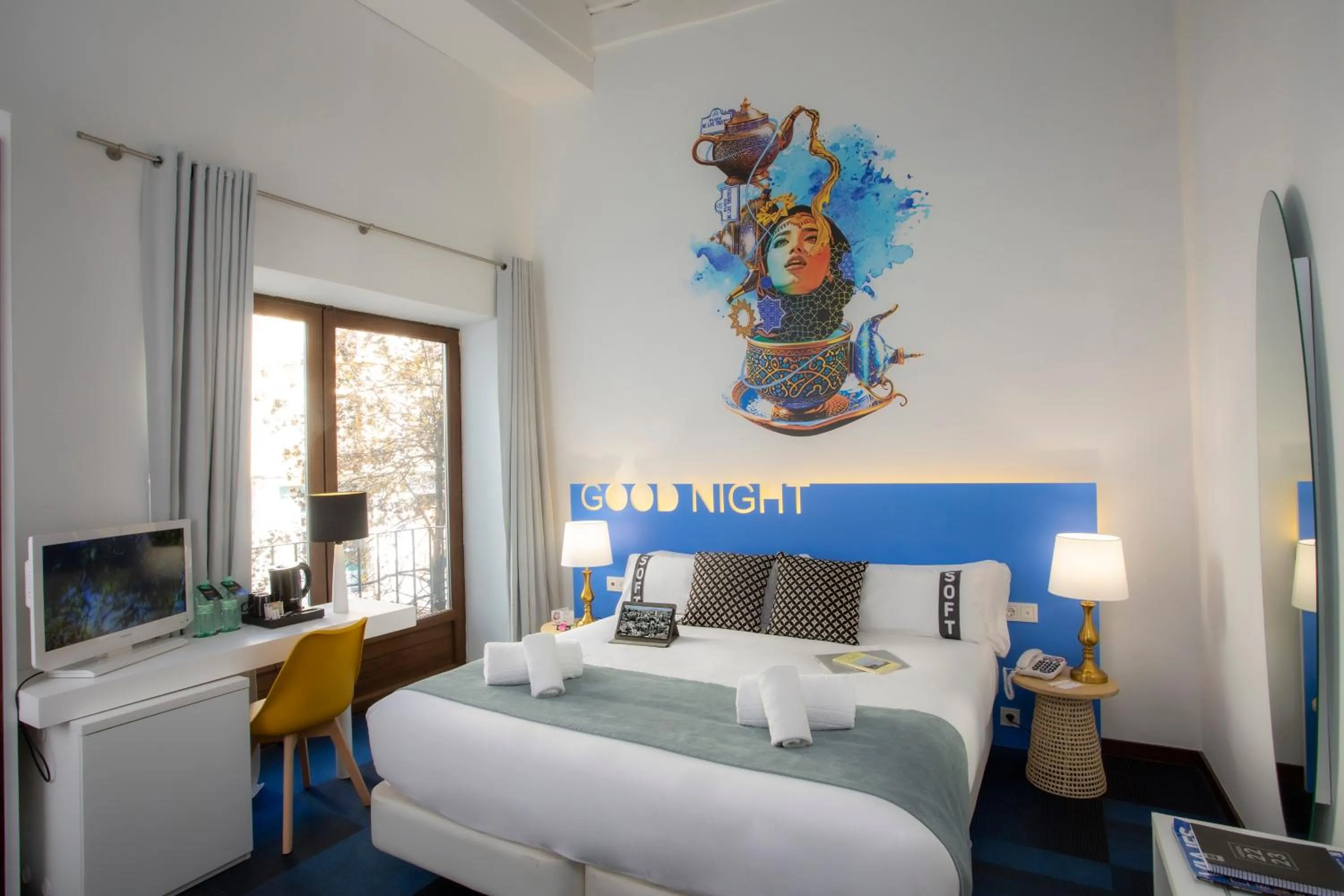 Photo of the whole room, Bed in Casual Ilbira Granada