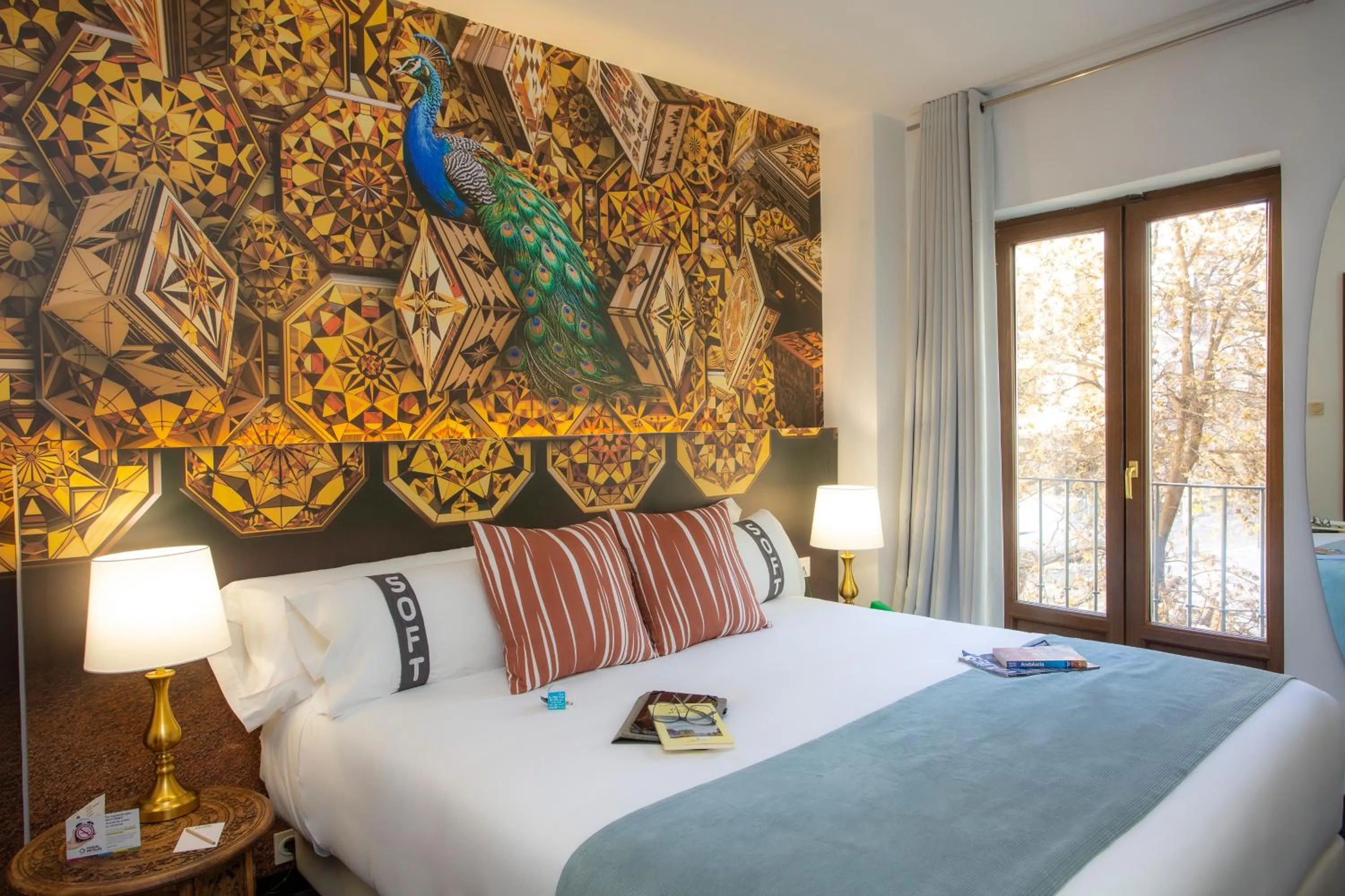 Photo of the whole room, Bed in Casual Ilbira Granada