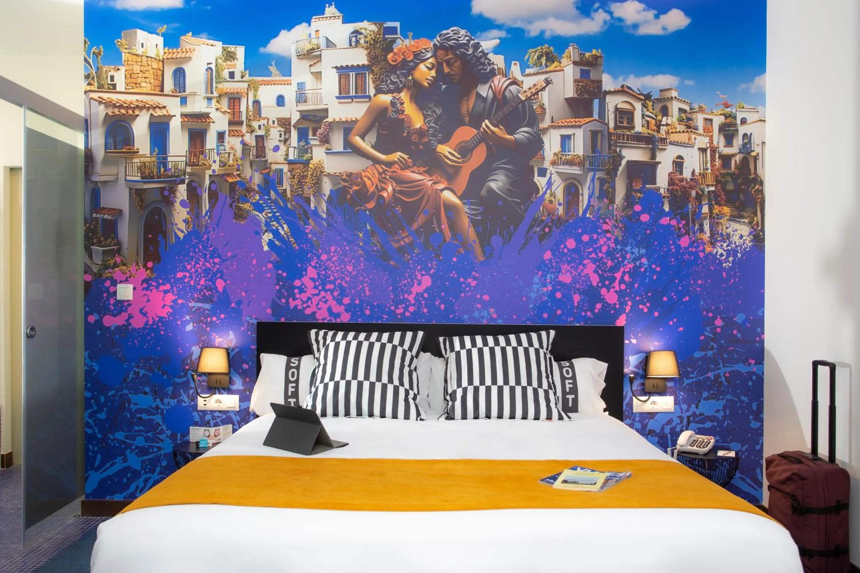 Photo of the whole room, Bed in Casual Ilbira Granada