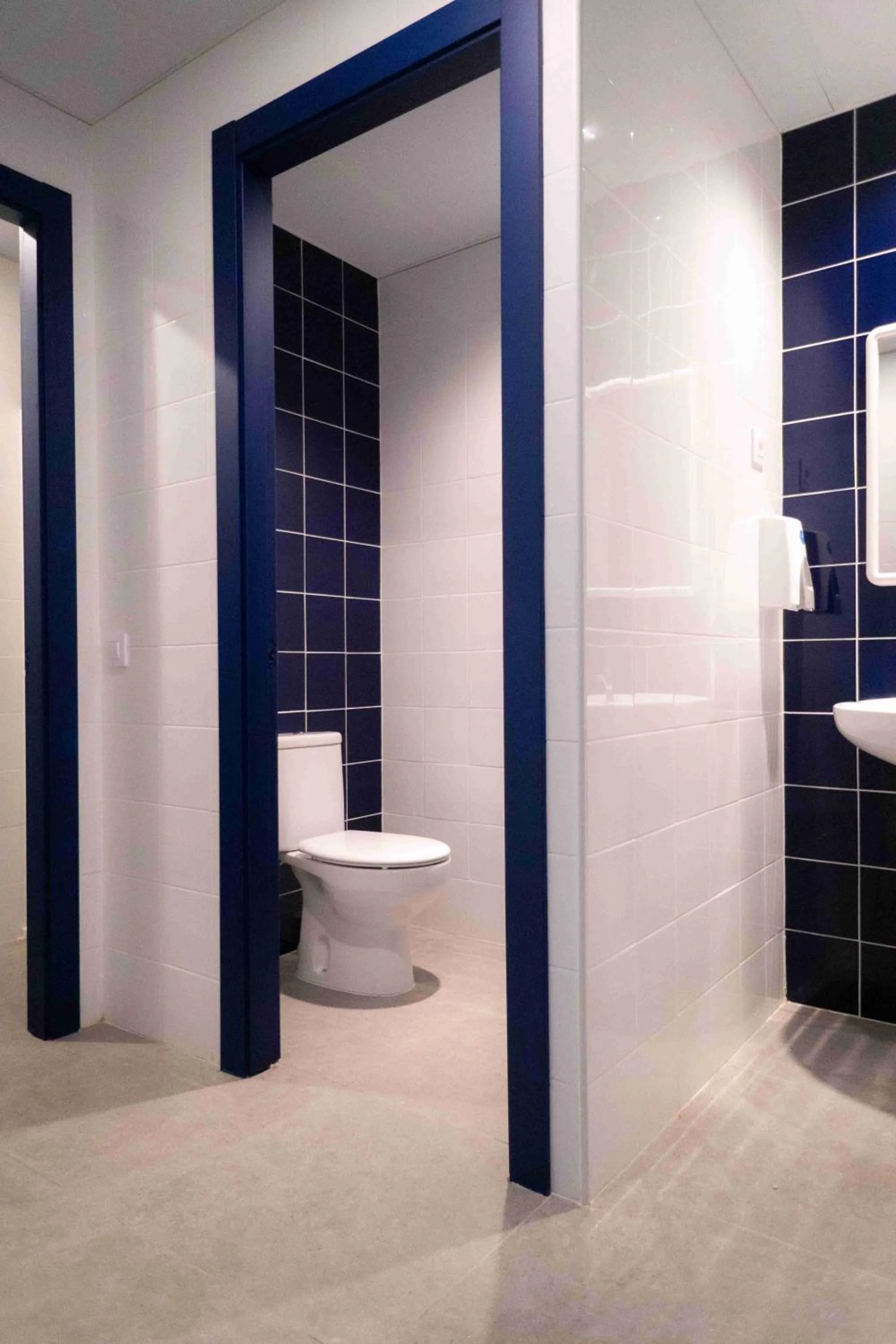 Shower in Sea Hostel Barcelona