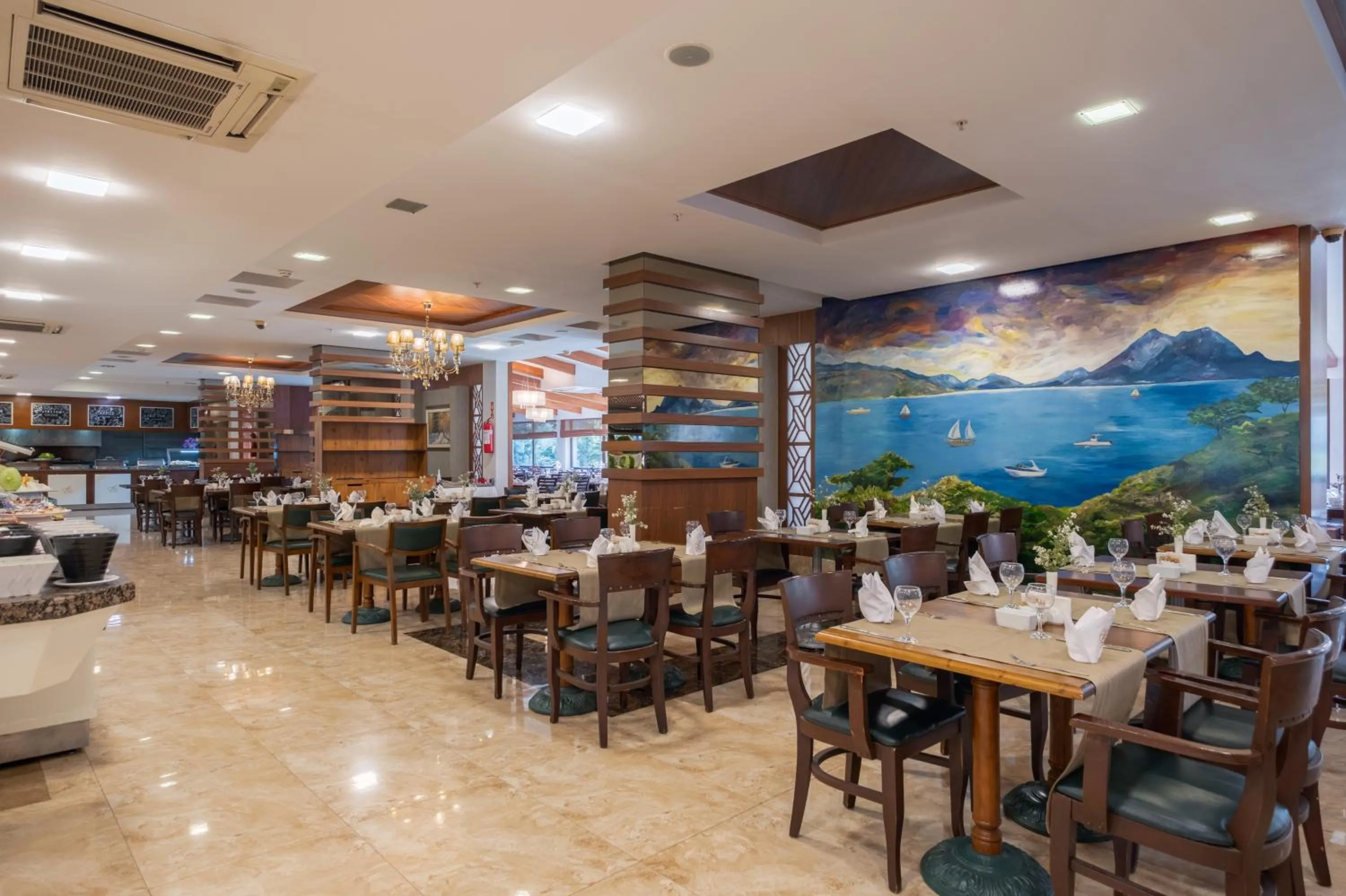 Restaurant/places to eat in Fame Residence Goynuk