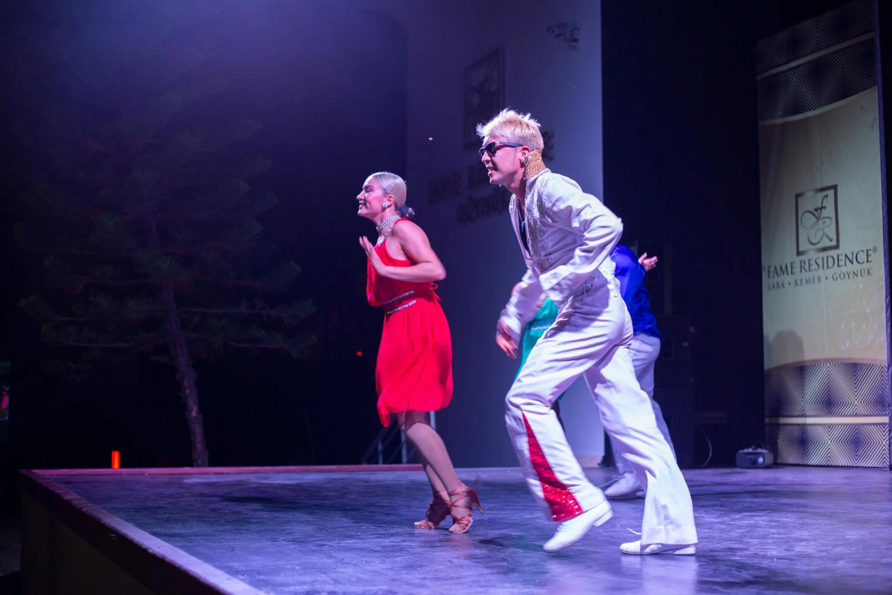 People in Fame Residence Goynuk