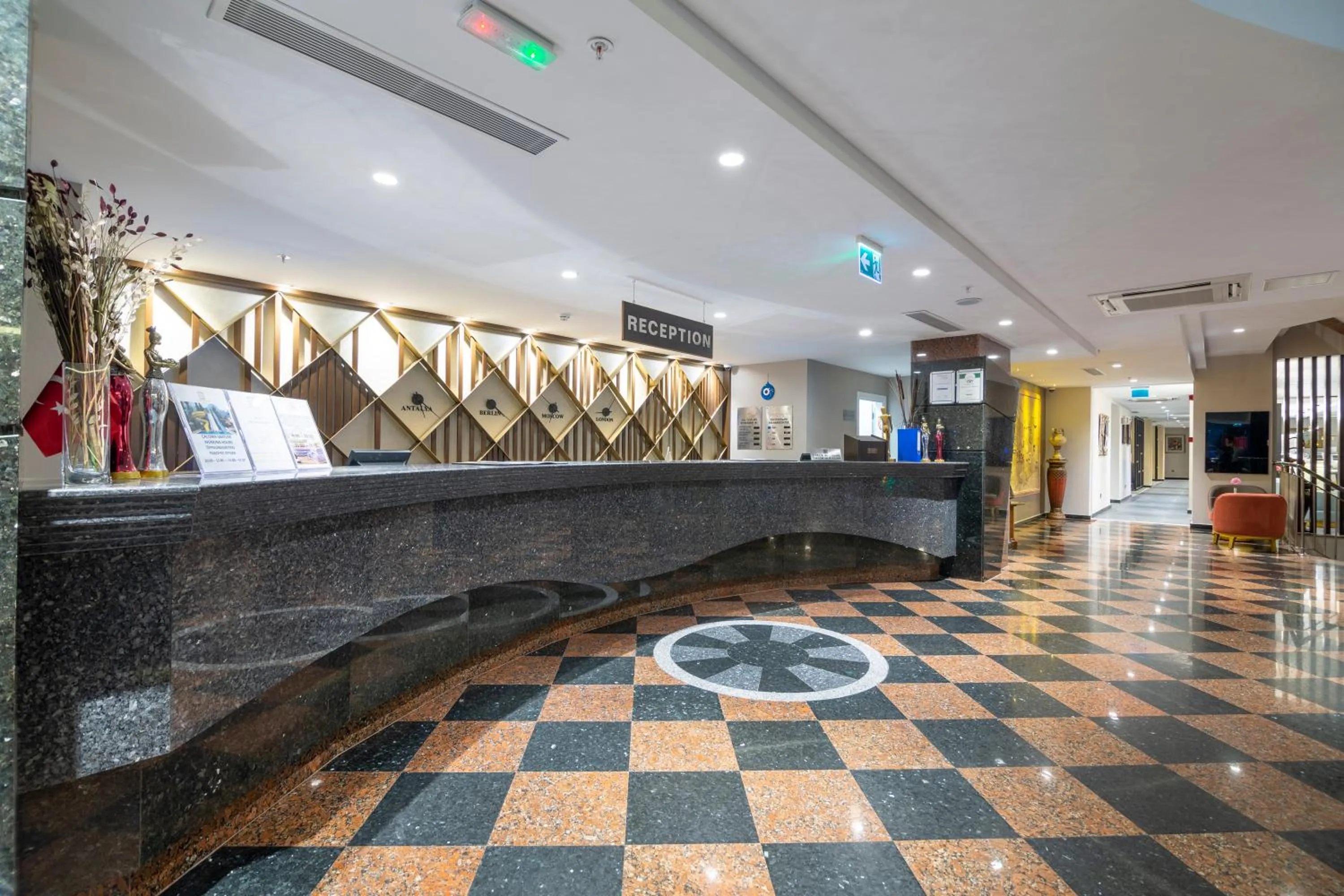 Lobby or reception in Fame Residence Goynuk