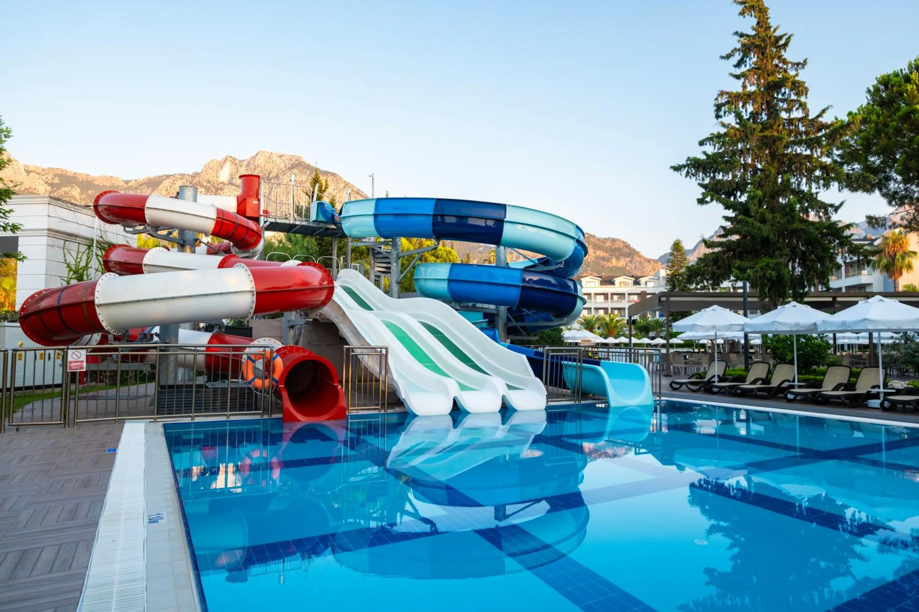 Swimming pool in Fame Residence Goynuk