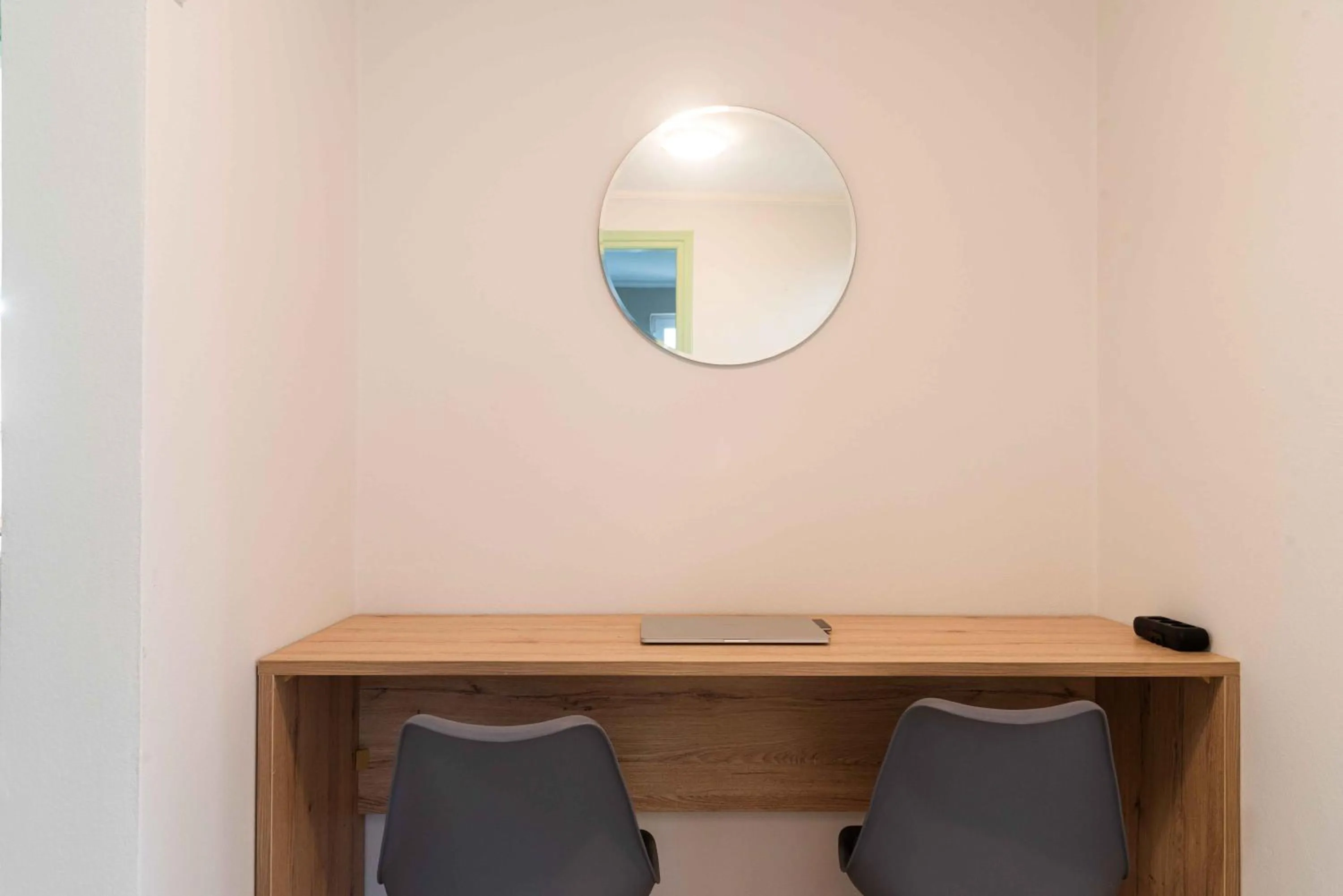 hair dresser in Riposo Studios & Apartments